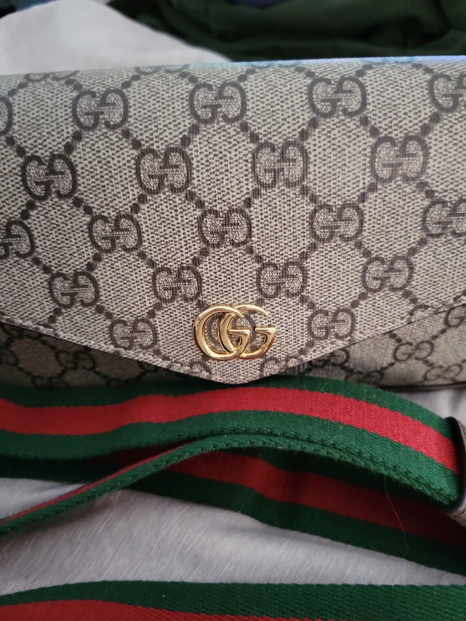 GUCCI OPHIDIA SMALL CROSSBODY BAG Like new BF7TT