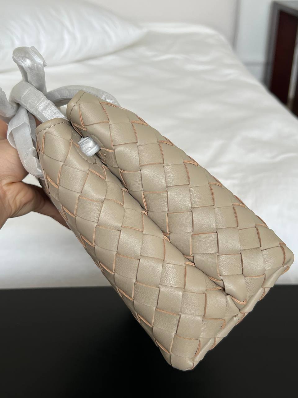 Bottega Veneta Oatmeal Intrecciato Woven Leather Drawstring Bucket Bag