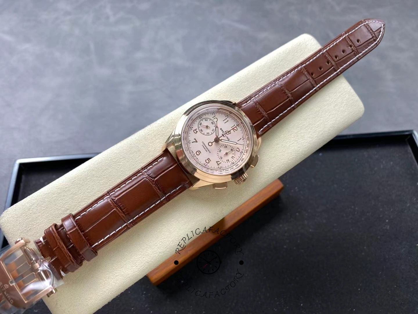 Breitling Premier B09 Chronograph 40 Replica RB0930371G1P1 Men's Luxury Watch