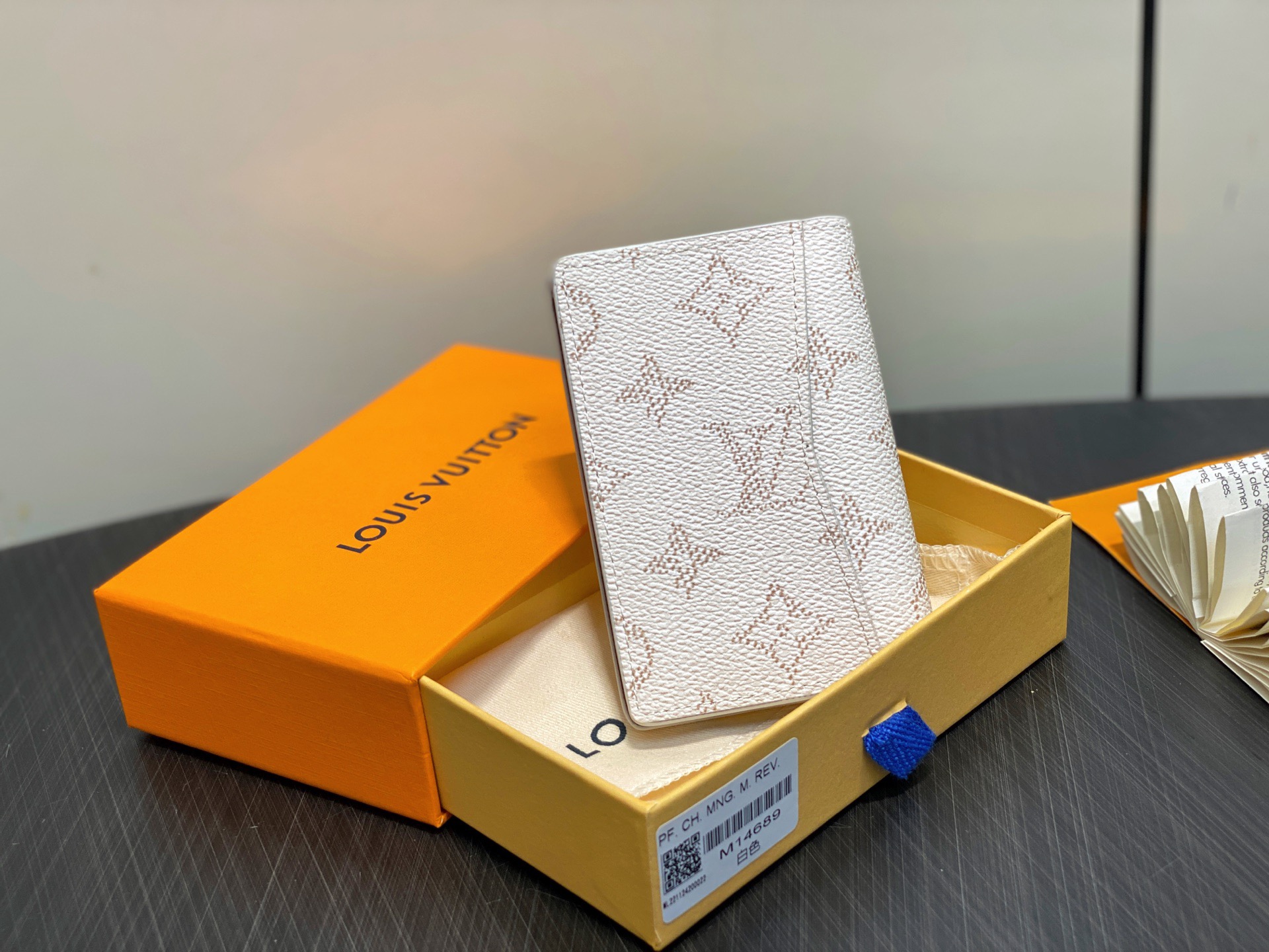 LV small wallet
