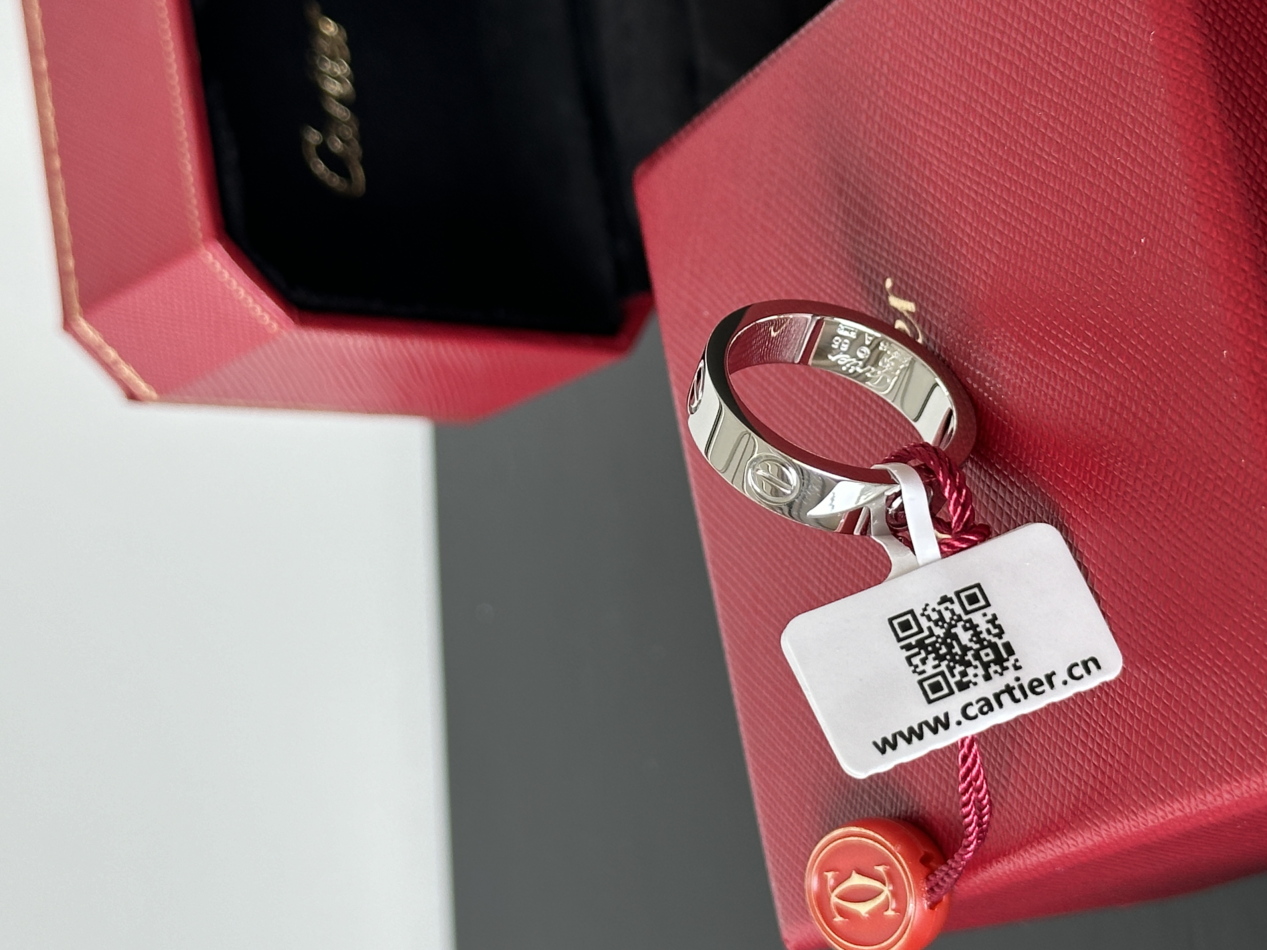 Cartier Love 18K White Gold Plain Screw Band Ring