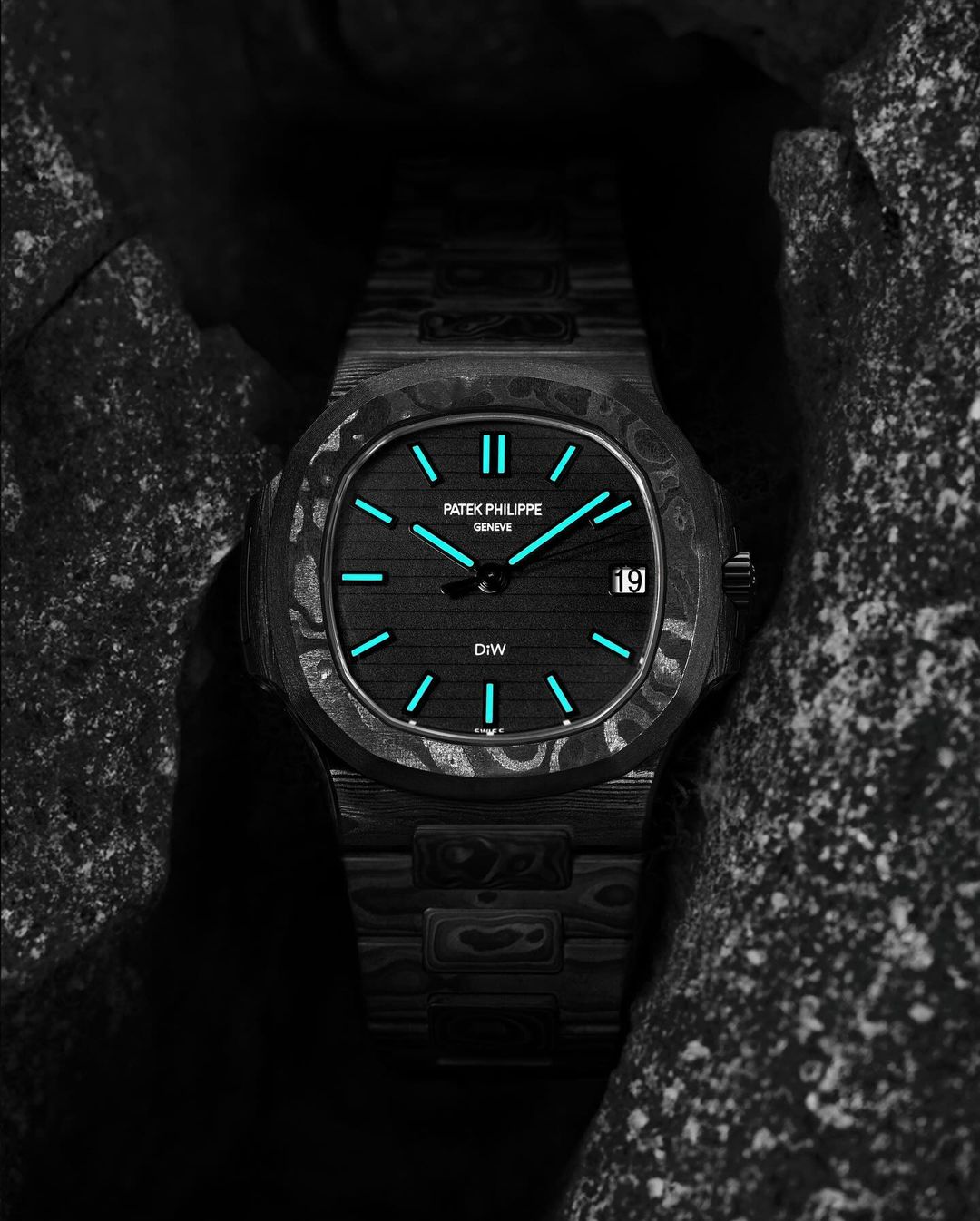 Patek Philippe Nautilus DiW ALL CARBON BLACK 5711【1:1 Replica】