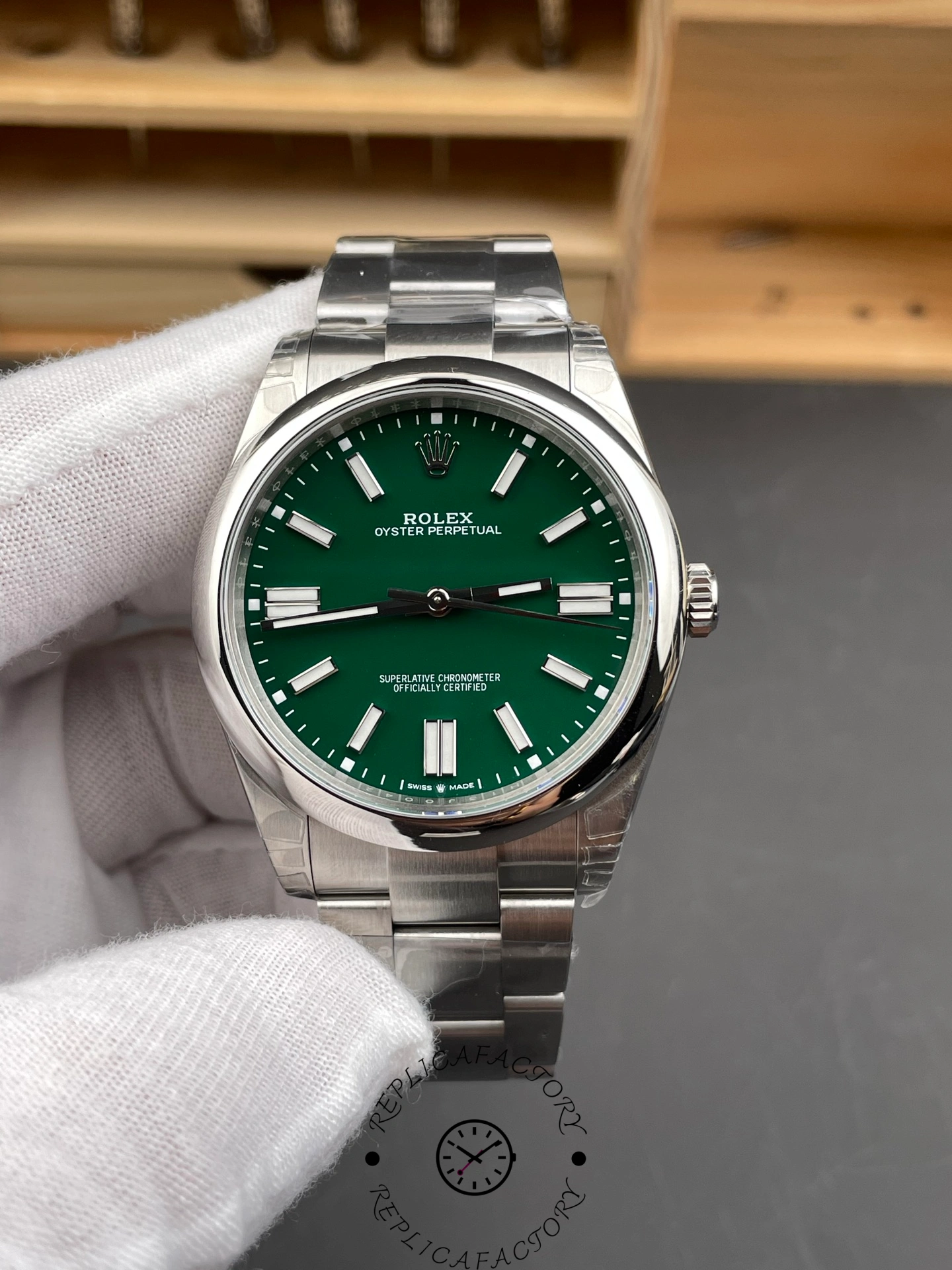 Rolex Oyster Perpetual 41 Green Dial 134300 0004 Men's Watch