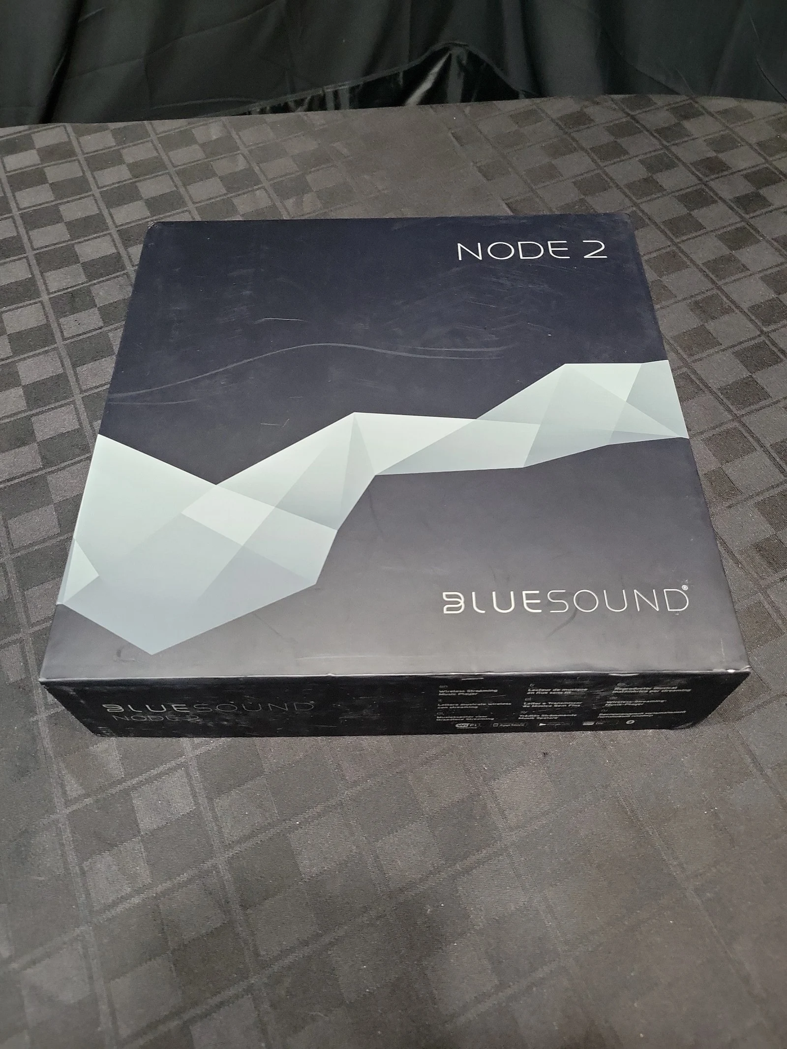Bluesound Node 2 Streaming music player with FHO5M