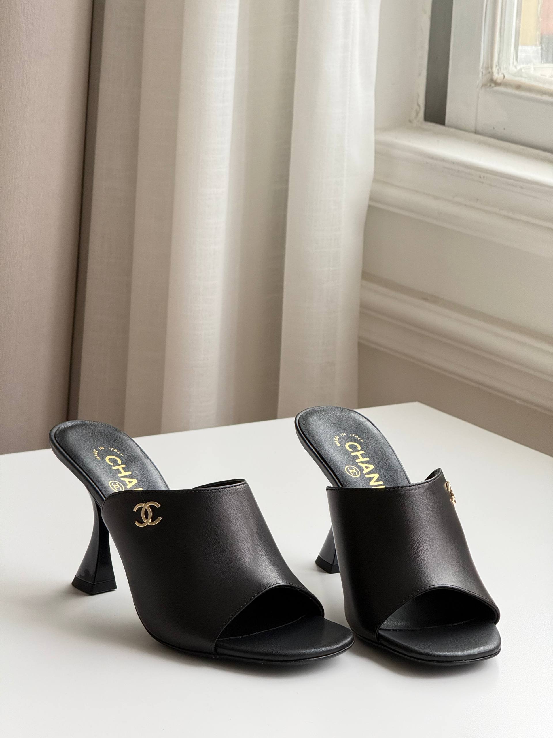 Chanel Smooth Leather CC Logo Flared Heel Open-Toe Mule Sandals