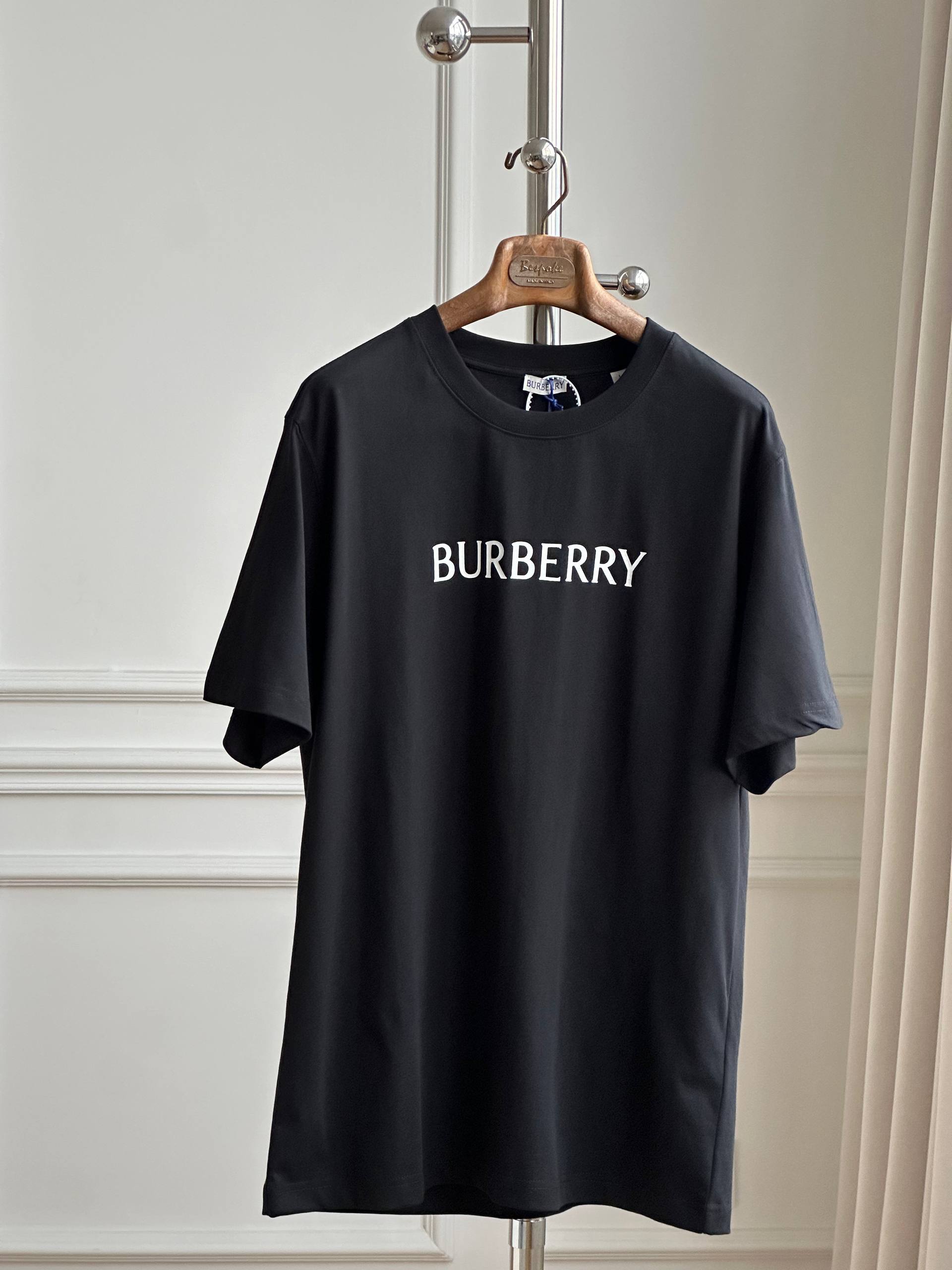 Burberry Logo Print Crew Neck Short Sleeve T-shirt