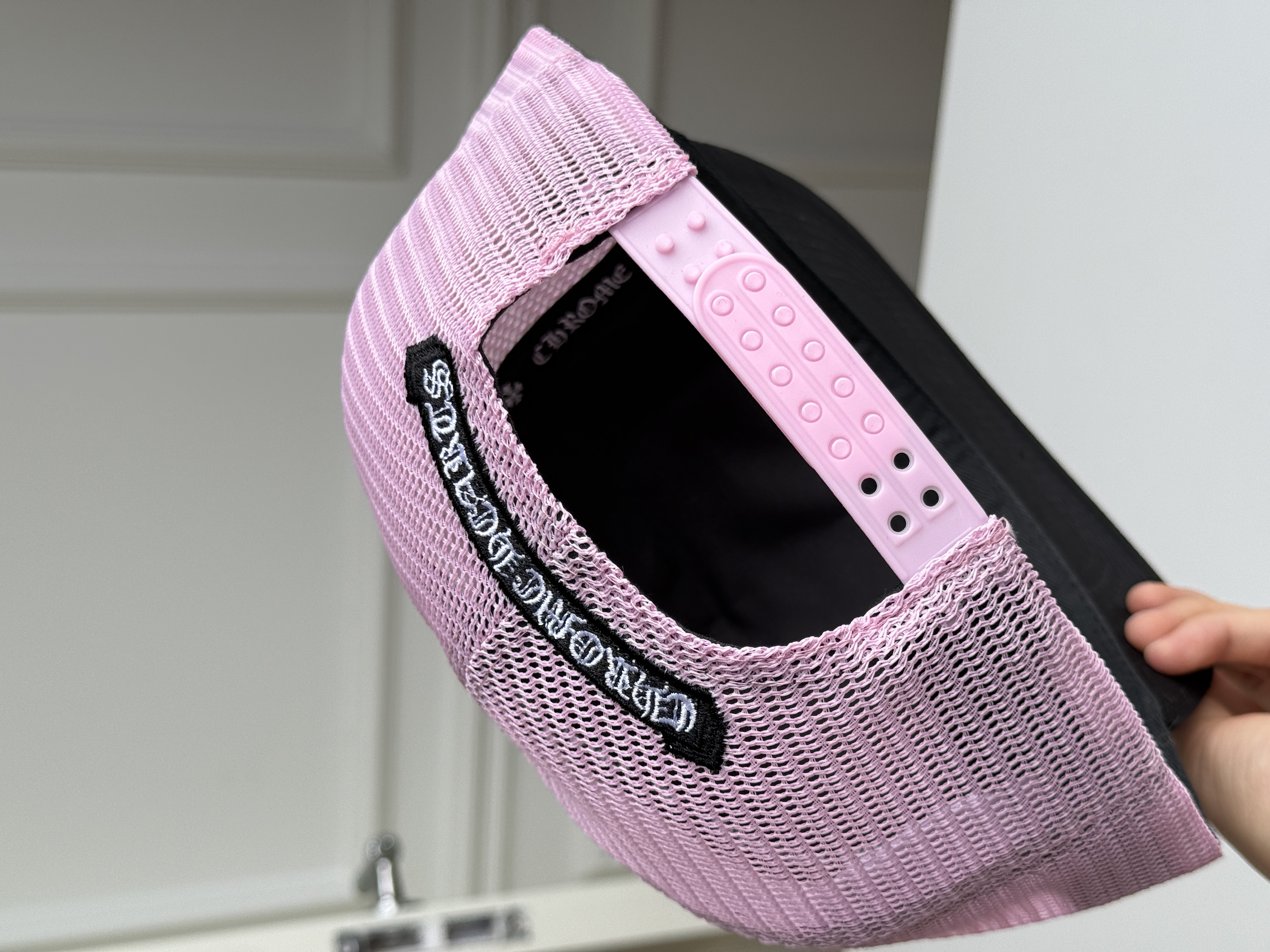 Chrome Hearts Black & Pink Contrast Cross Embroidered Flat Brim Mesh Trucker Cap