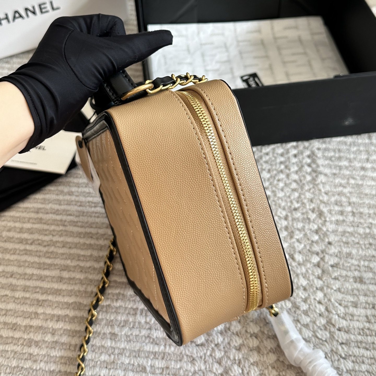 VANITY CASE