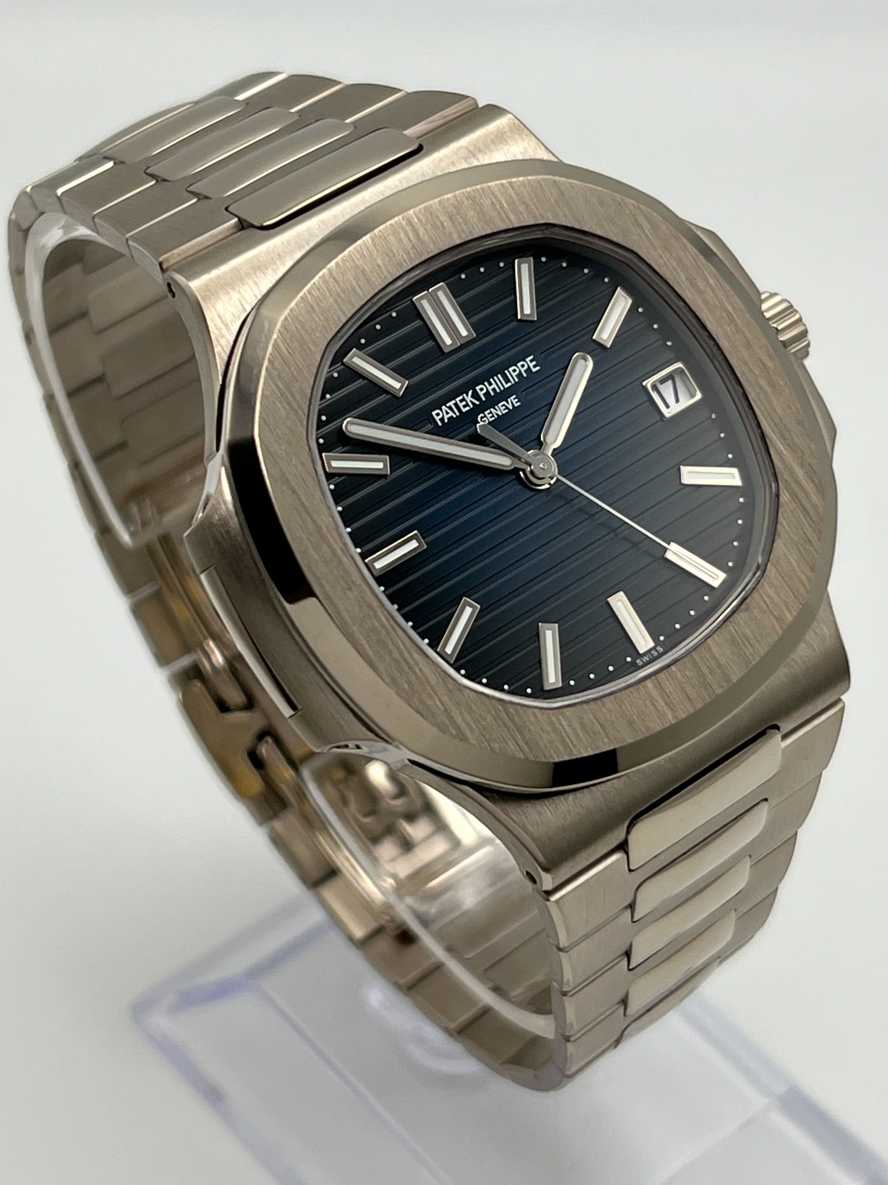 Patek Philippe Nautilus White Gold Blue Dial 5811/1G-001【1:1 Replica】