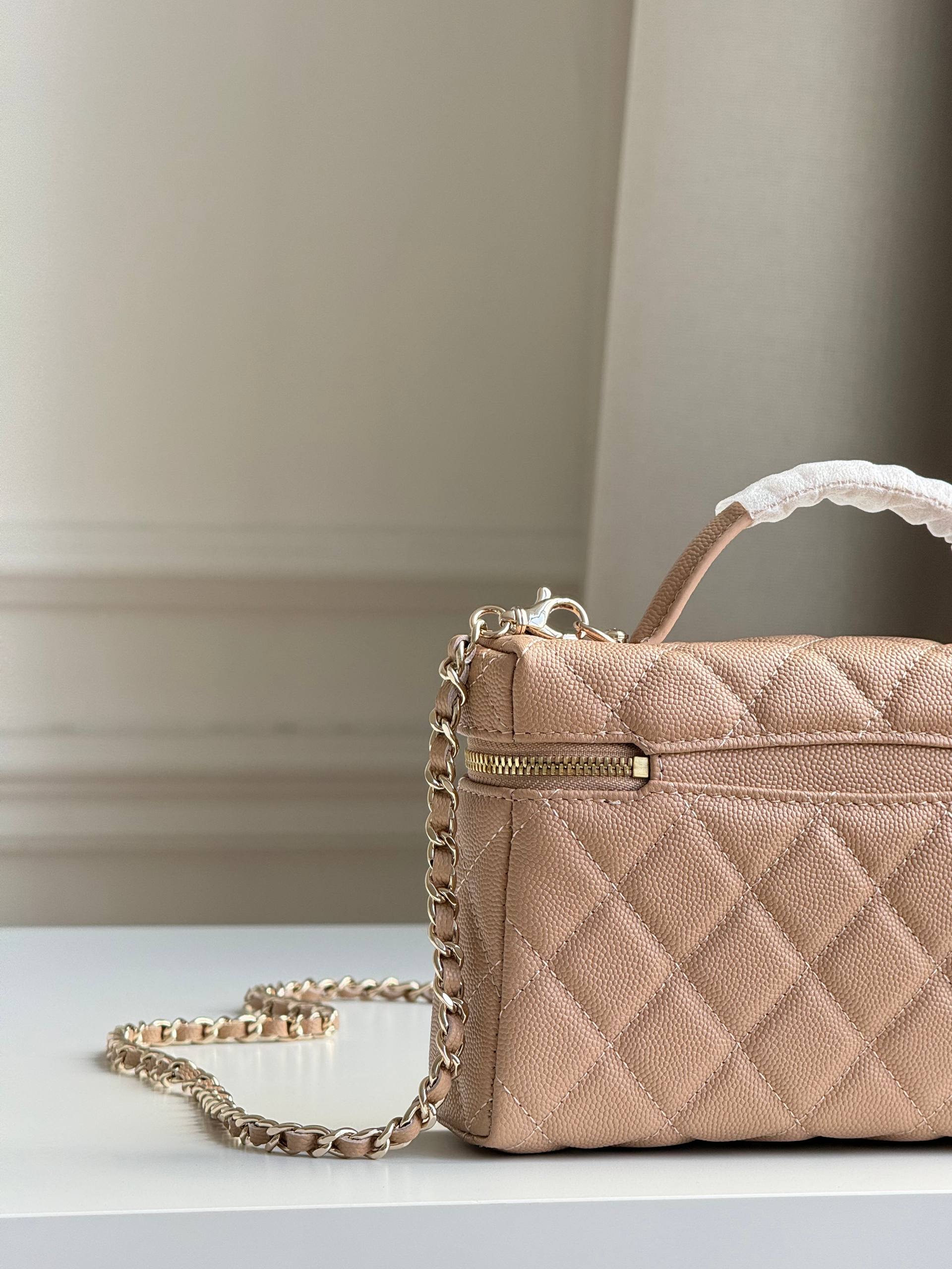 CHANEL Long Vanity Case with Chain
