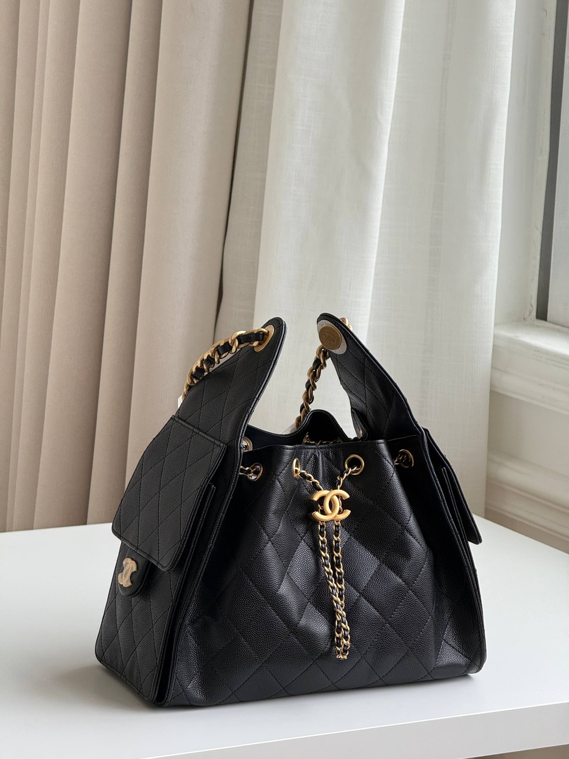 Chanel hobo Vintage Bucket Bag