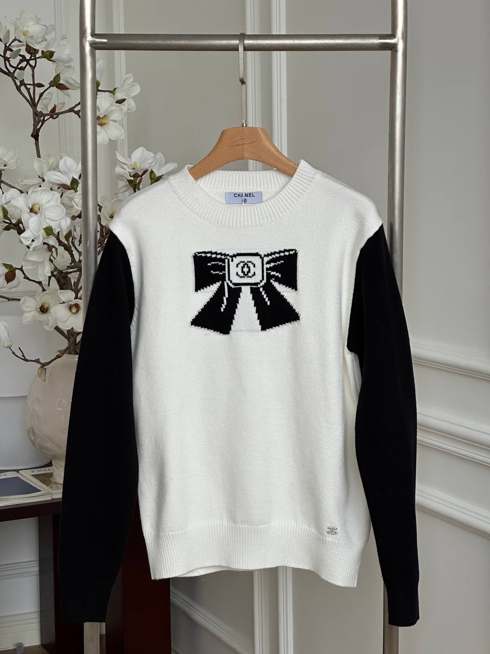 Chanel Black & White Color Block Bow CC Jacquard Crew Neck Knit Sweater