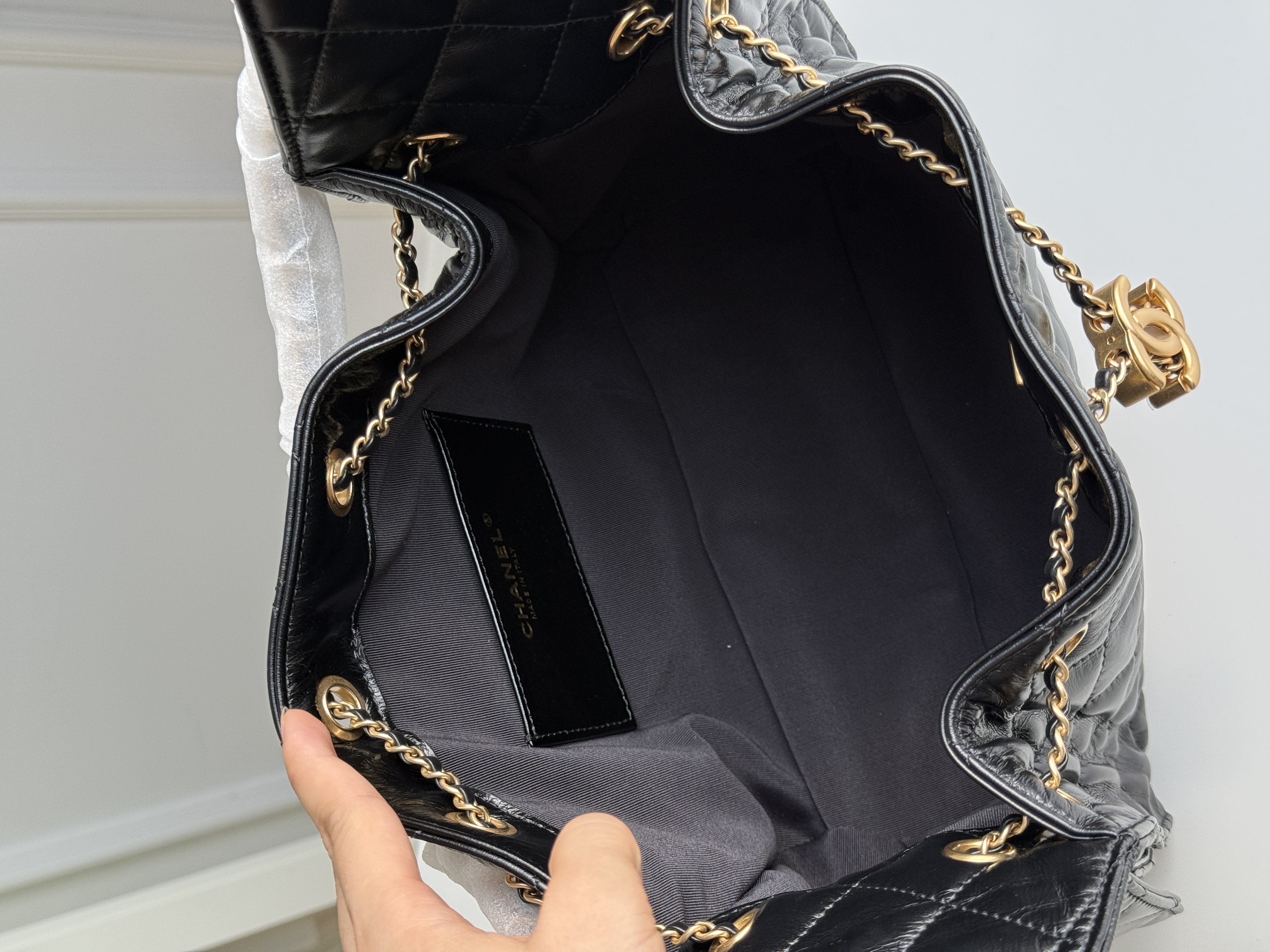 Chanel 25C Black Gold Waxed Leather Drawstring Hobo Bag