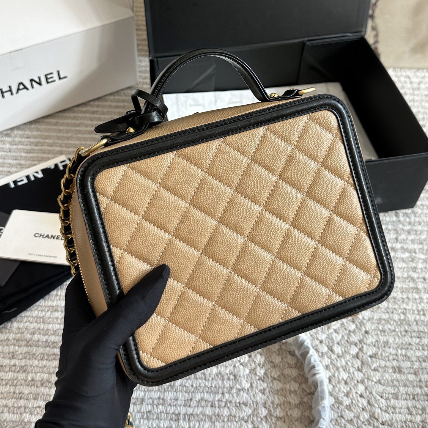 VANITY CASE