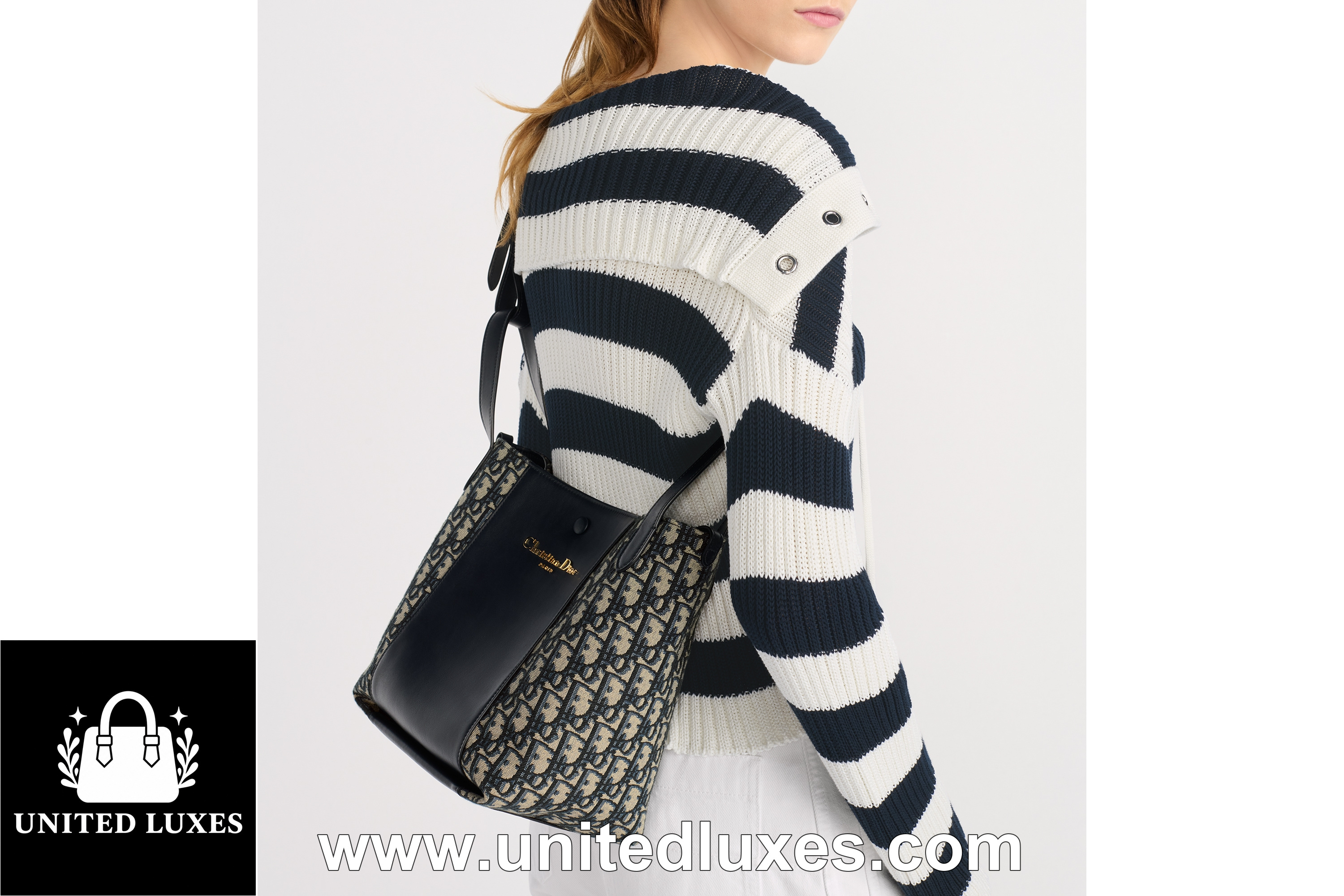 Replica Medium Signature Bucket Bag