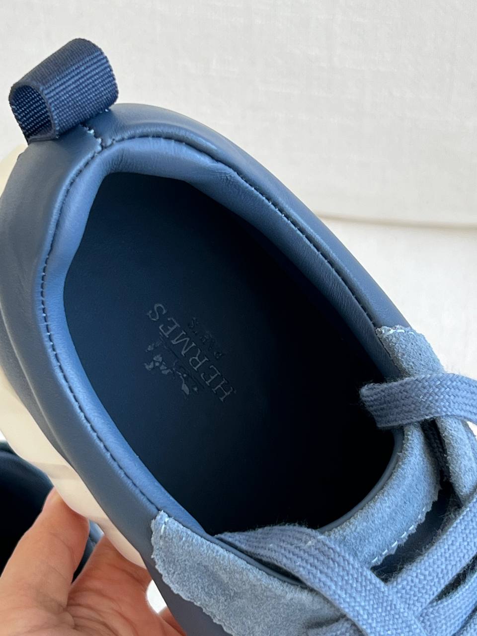 Hermès Navy Smooth Calfskin & Suede Low-Top Casual Sneakers