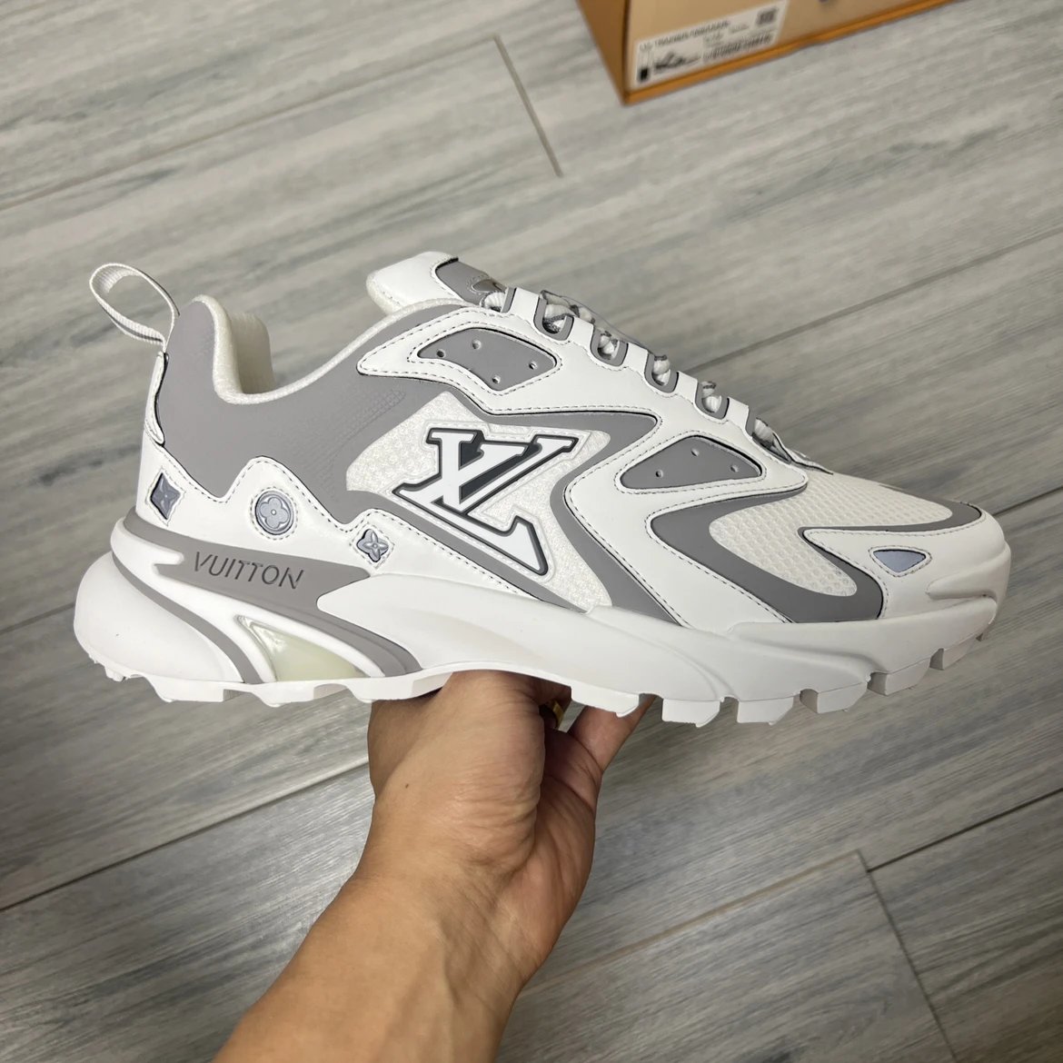 LV Runner Tatic White & Grey