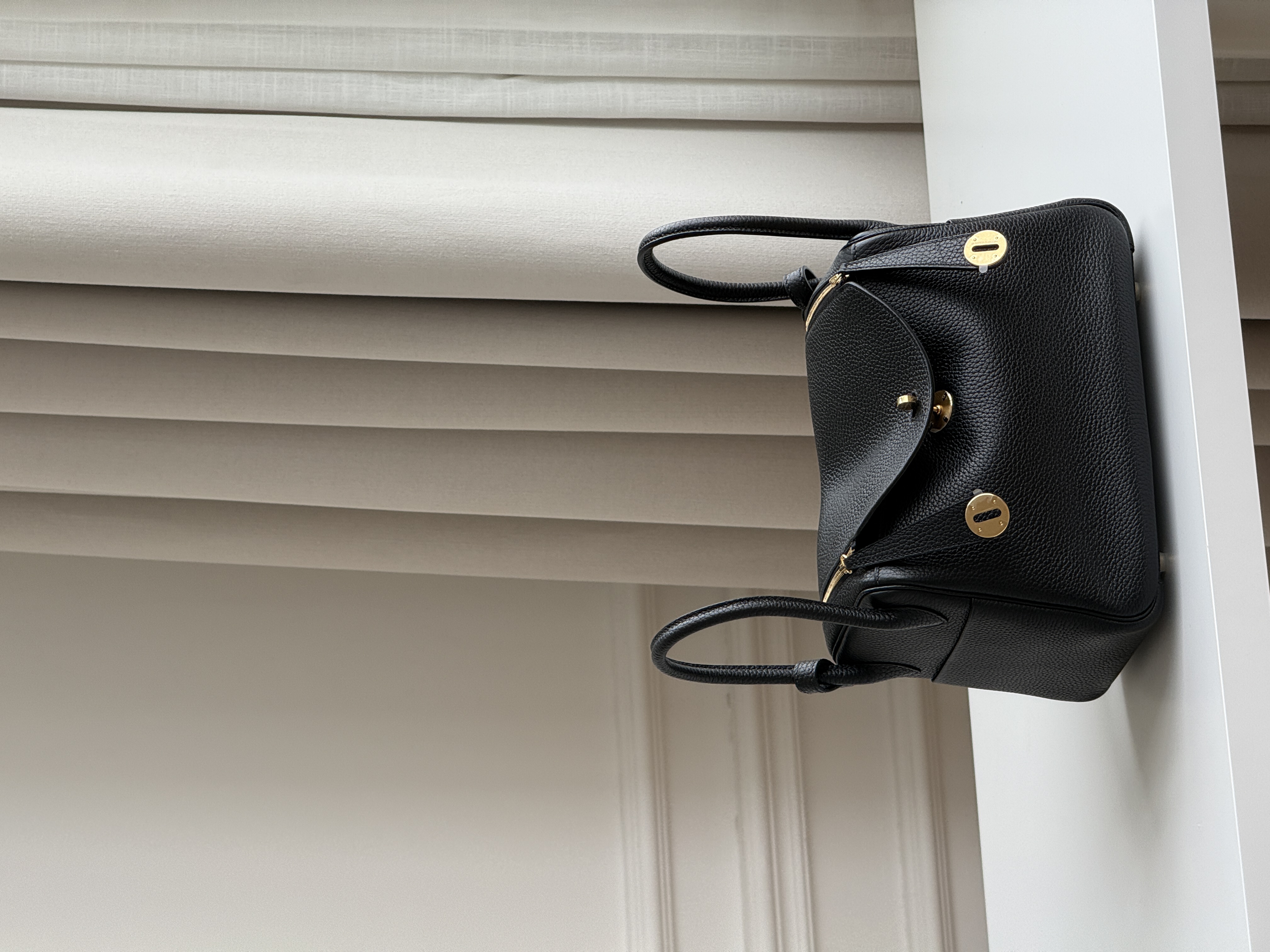Black & Gold Icon | Hermès Lindy 26 Bag