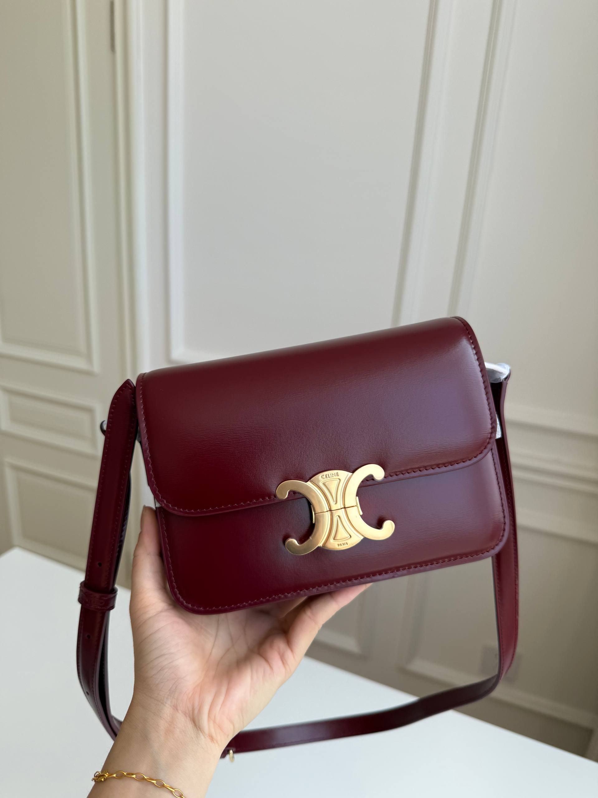 CELINE CLASSIQUE TRIOMPHE BAG in Burgundy Shiny Calfskin with Gold Hardware