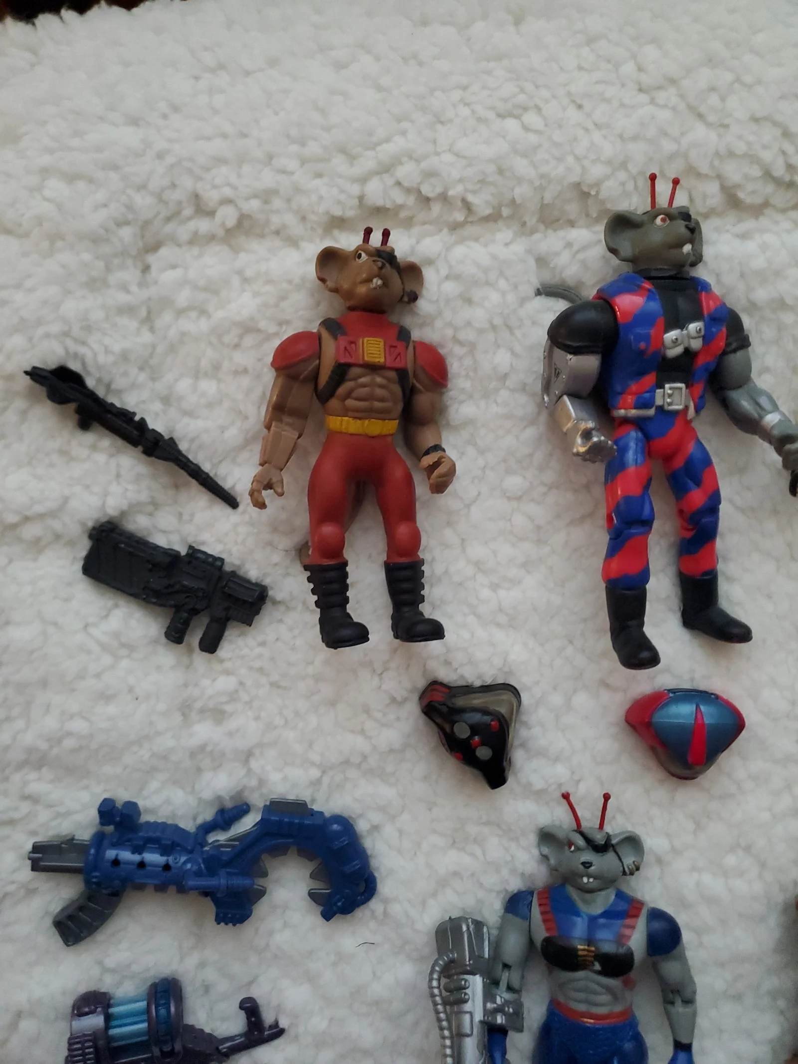 VINTAGE LOT OF BIKER MICE WITH SOME RARE R4ZC4