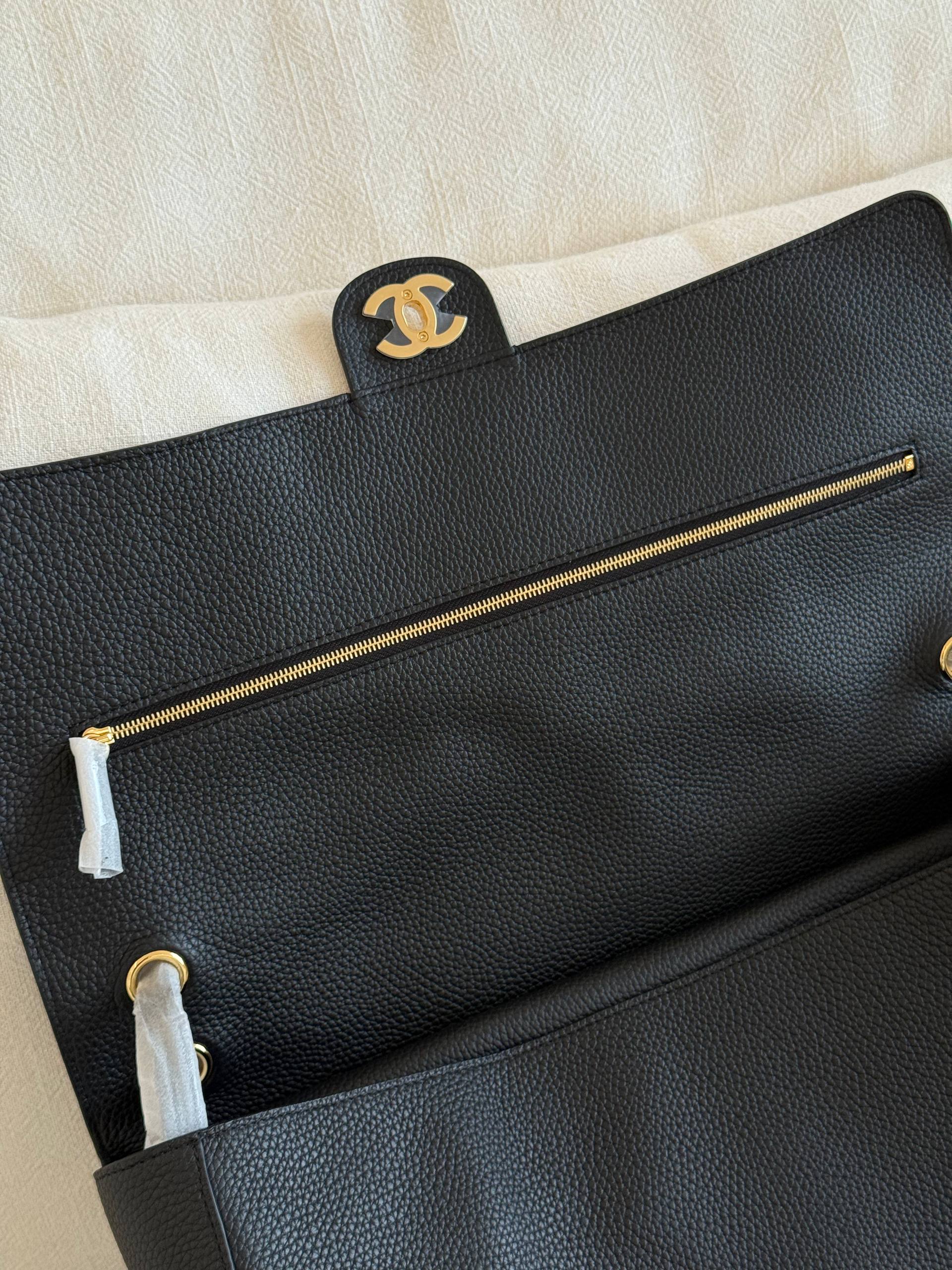 Chanel Souplissimo Maxi Flap Grained Calfskin Tote Bag