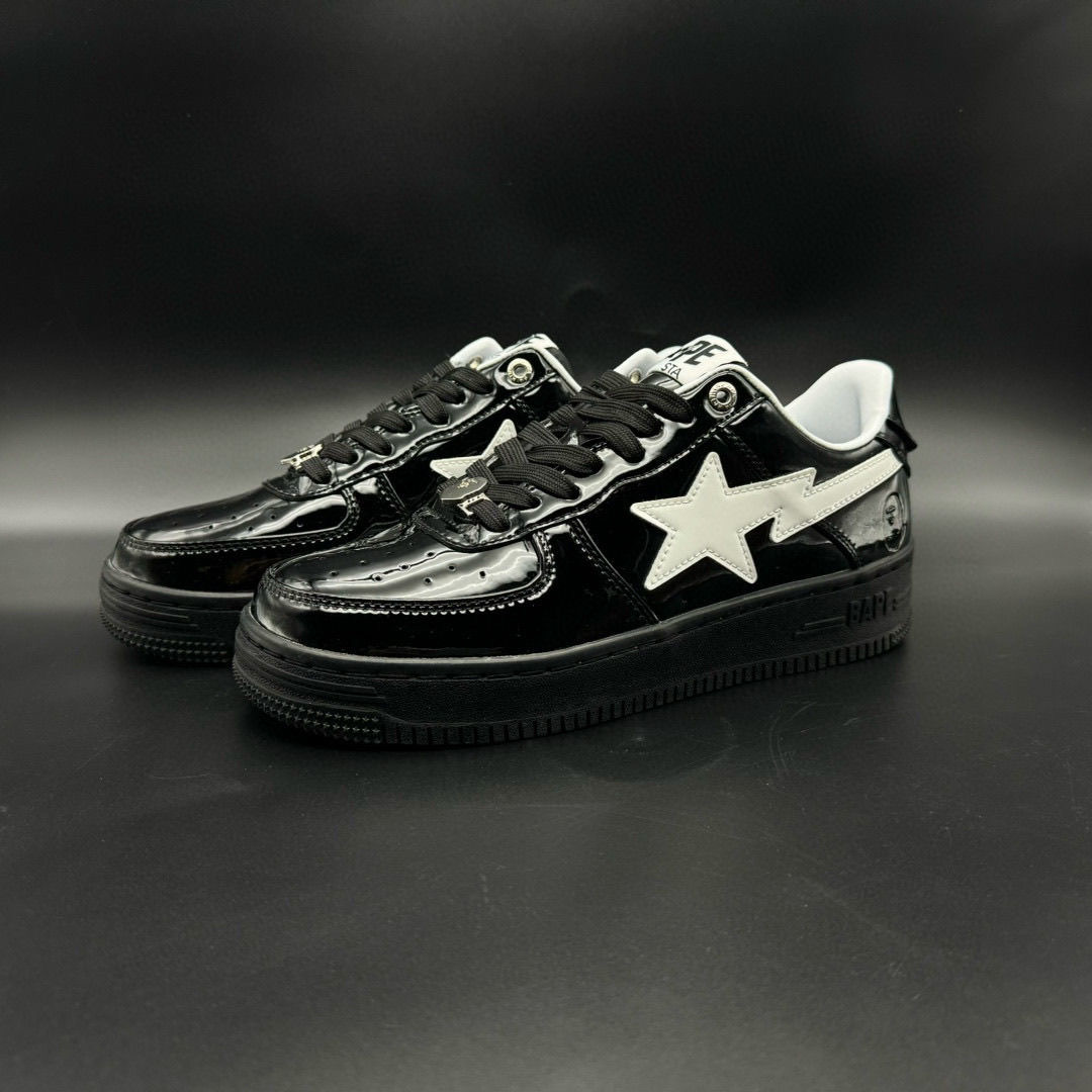 White Star Logo Shoes Black