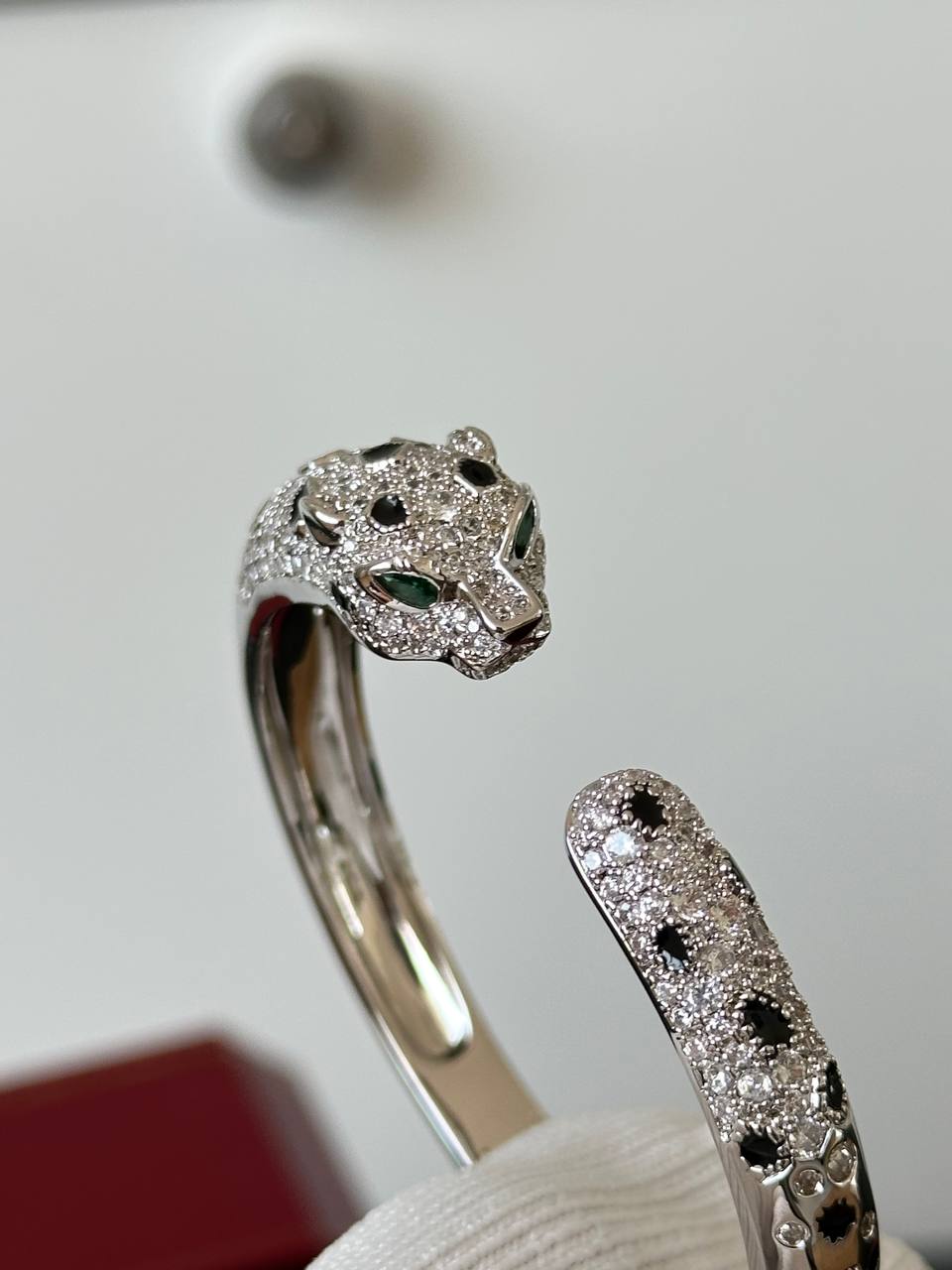 Cartier Panthère de Cartier Diamond-Paved Open Bangle Bracelet