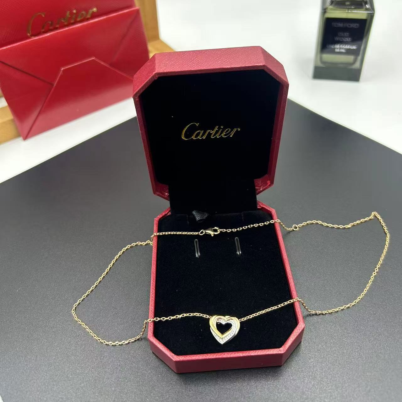 CARTIER HEART-SHAPED DIAMOND NECKLACE