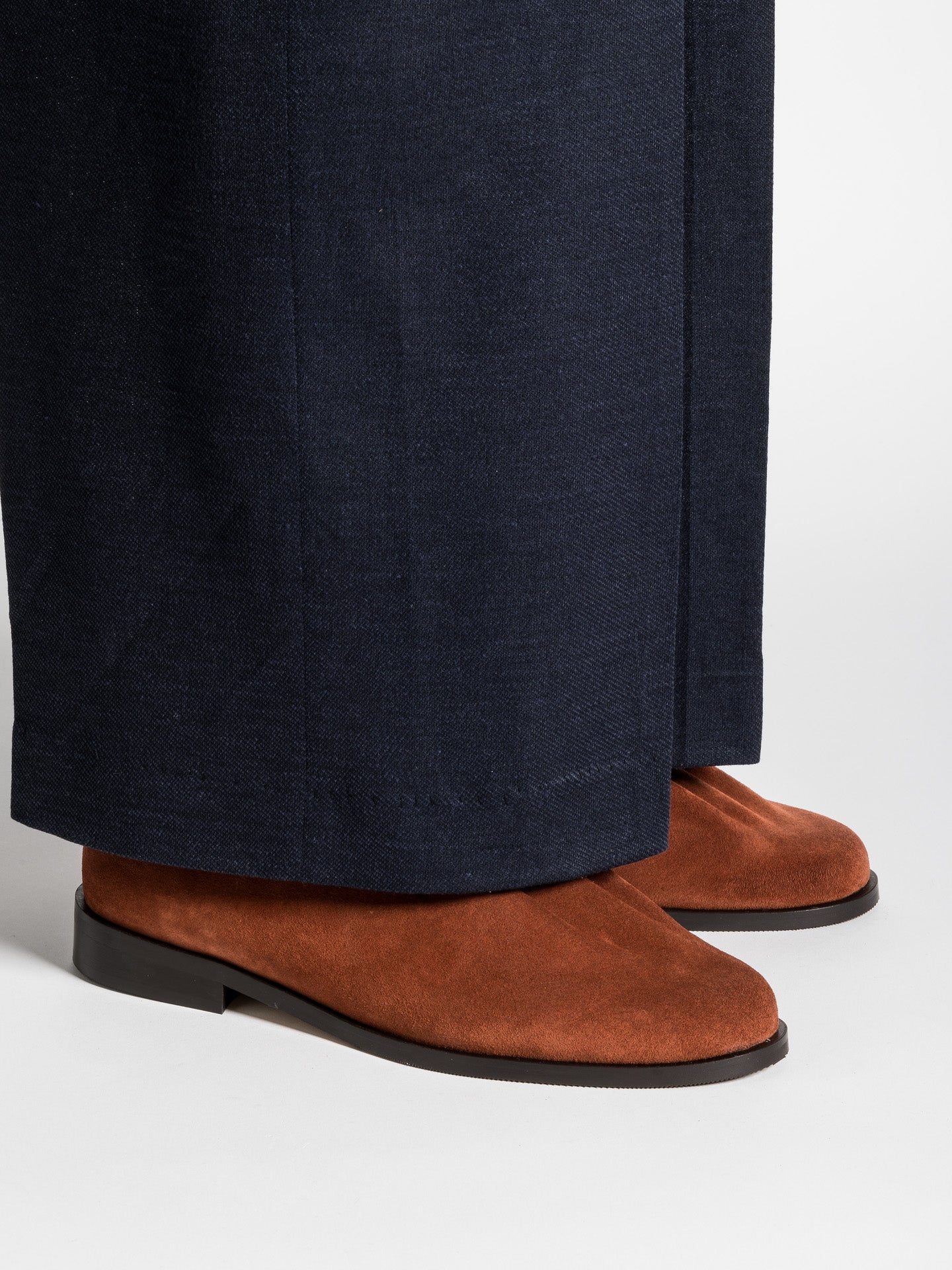 MATT NEW SUEDE RUST