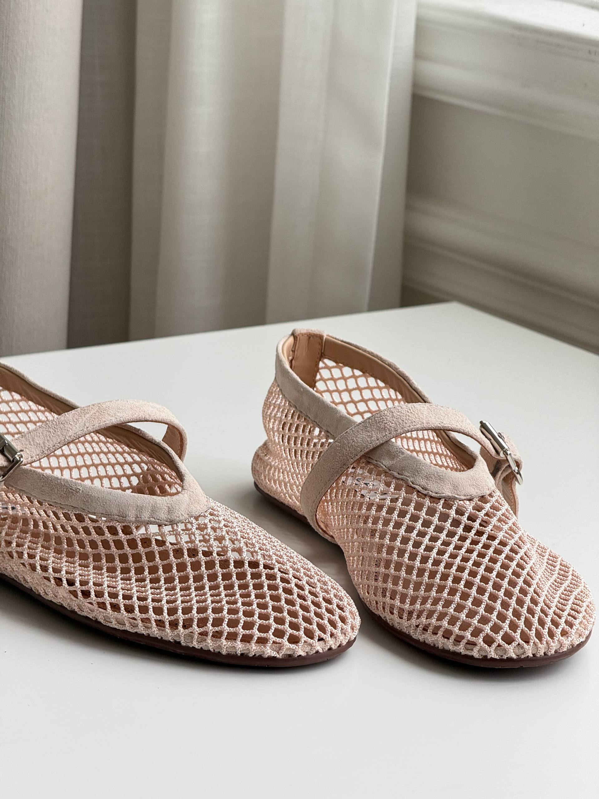 Mesh Hollow-out Mary Jane Ballet Flats