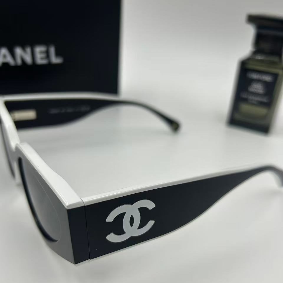 CAT EYE SUNGLASSES