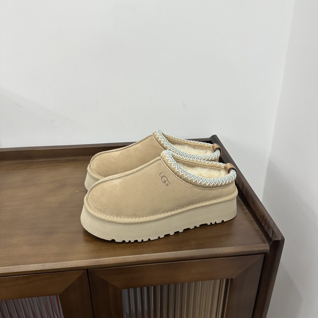 UGG Tazz Slipper