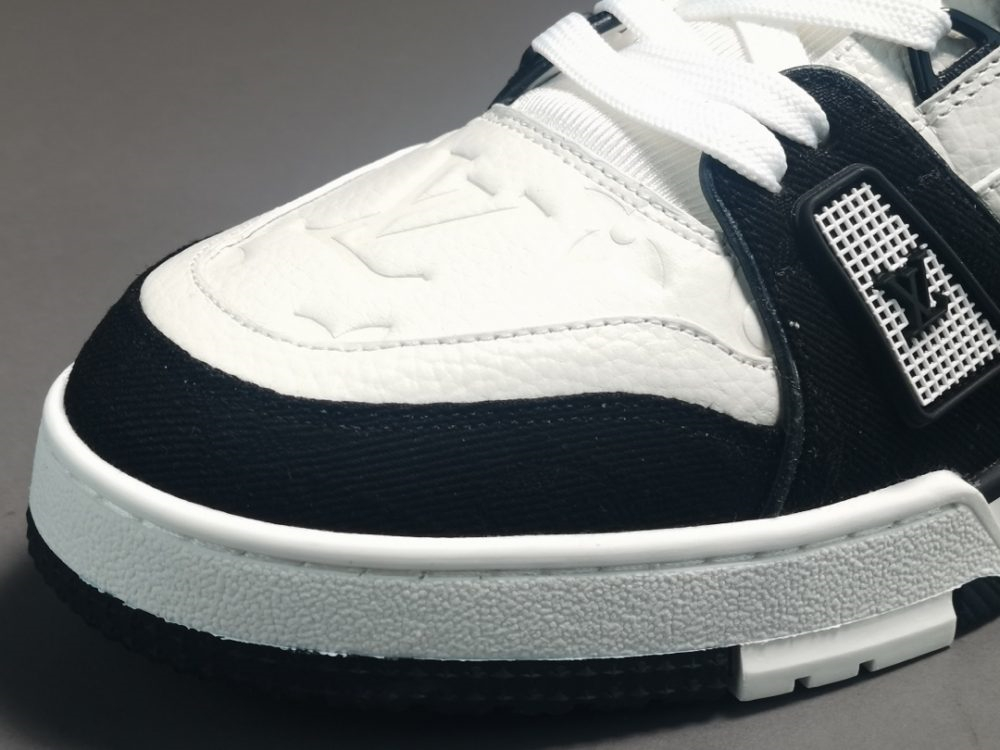 LV Trainer White Black Panda