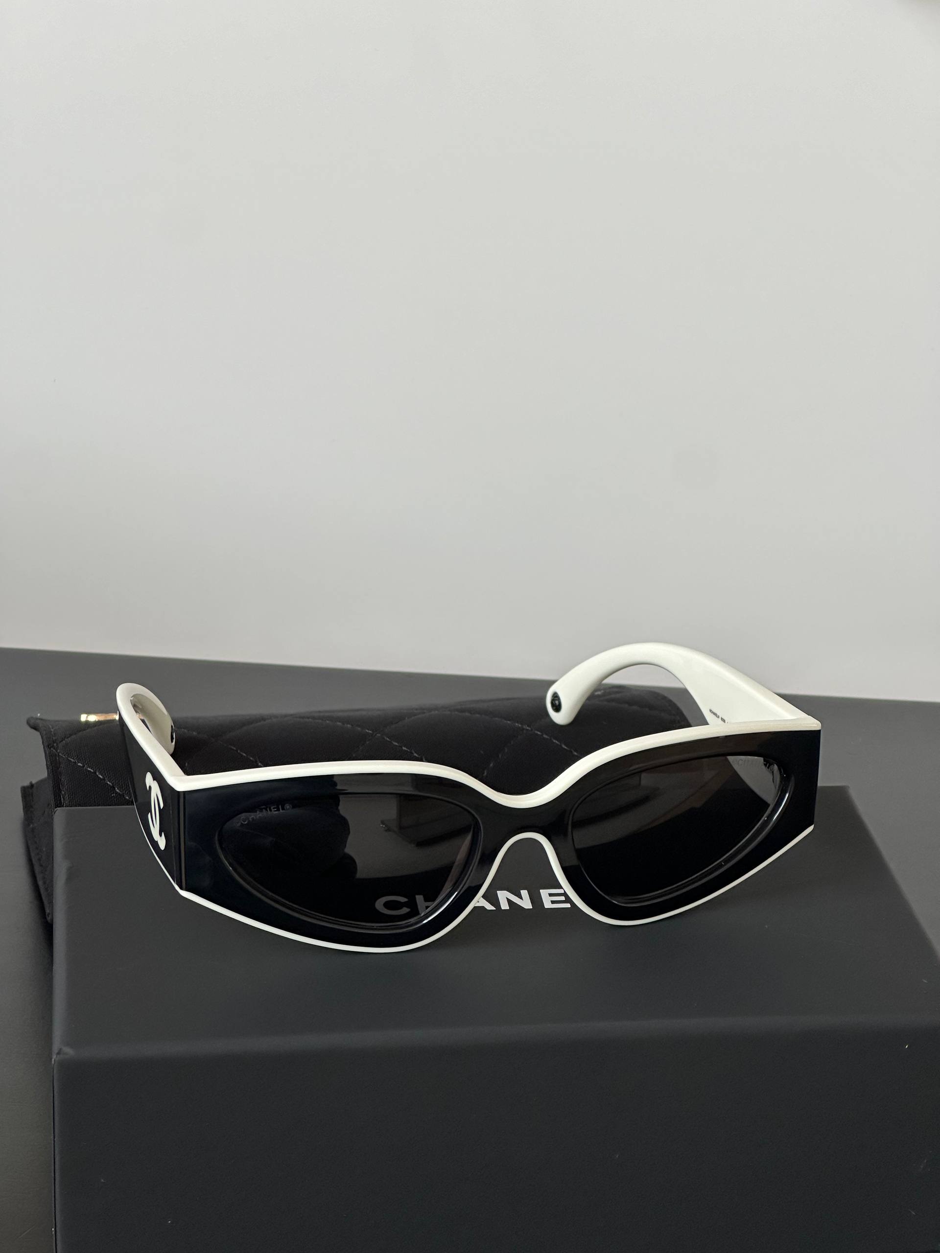 CHANEL CH6056 Black & White Cat-Eye Sunglasses (Nylon Fiber Frame)