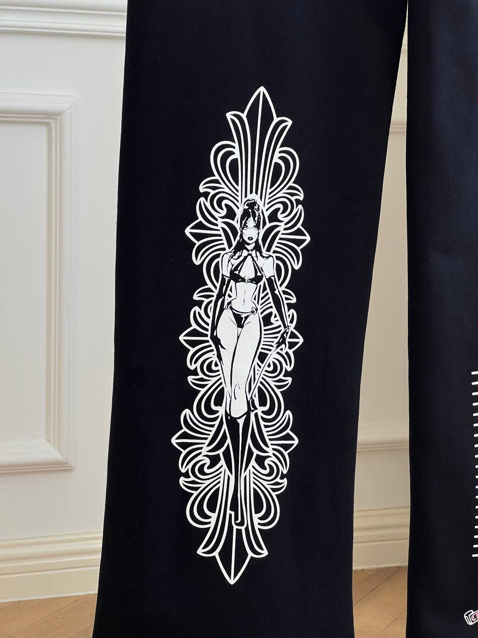Streetwear Figure & Heart Print Back Pocket Drawstring Wide-Leg Sweatpants
