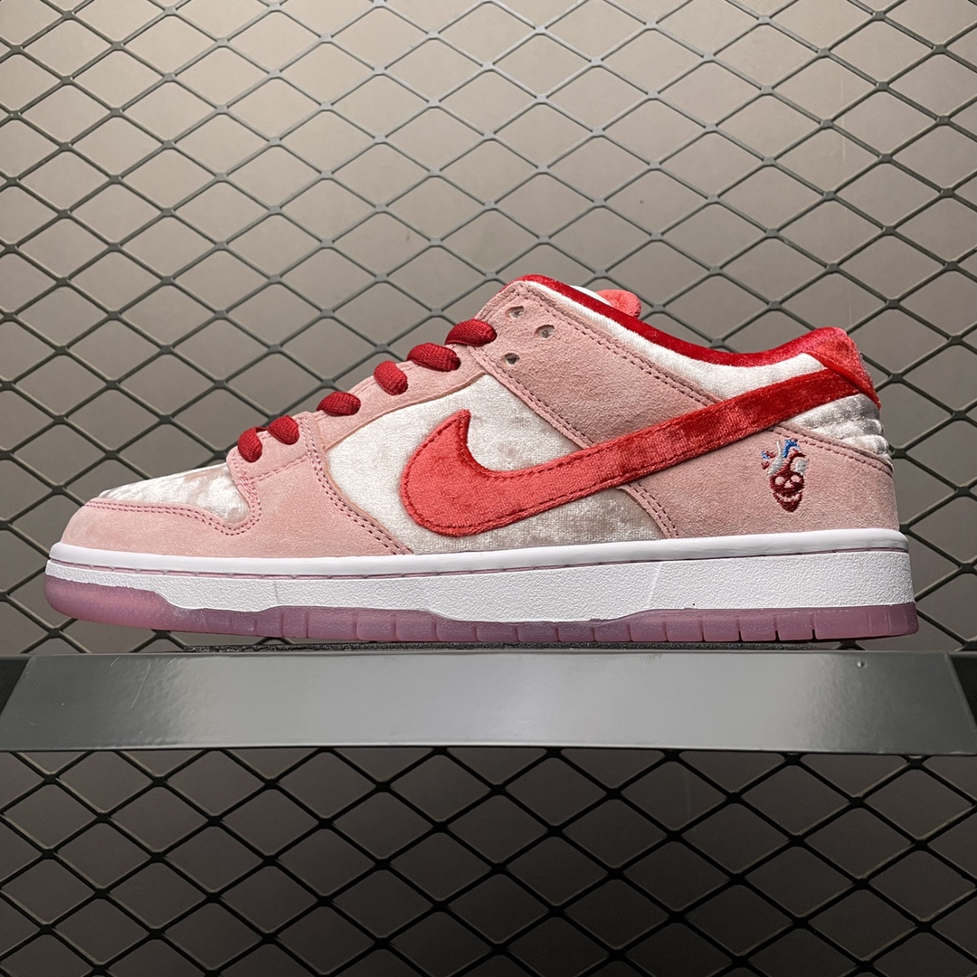 StrangeLove x SB Dunk Low