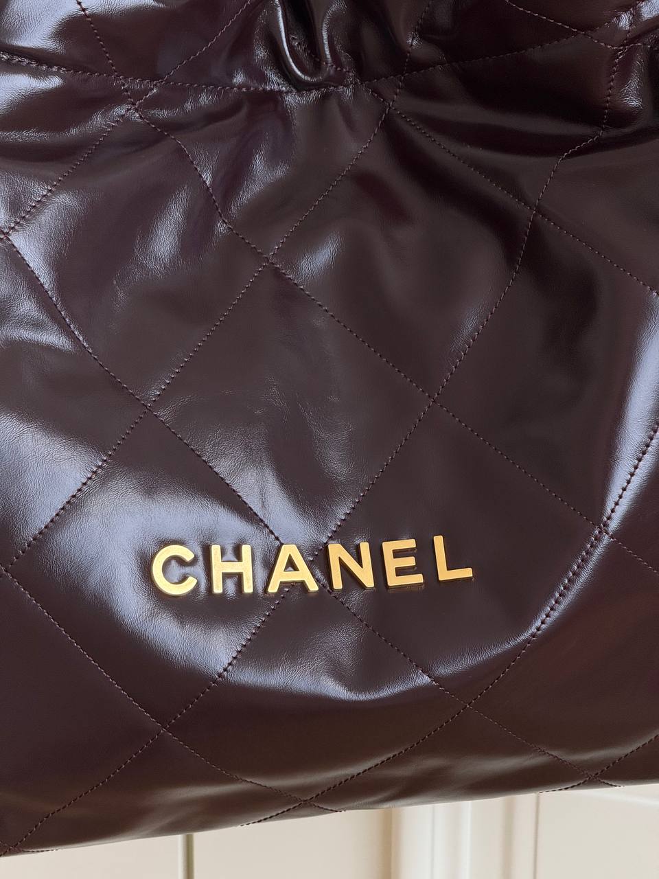 CHANEL 22 Large Tote Bag in Dark Brown Shiny Calfskin