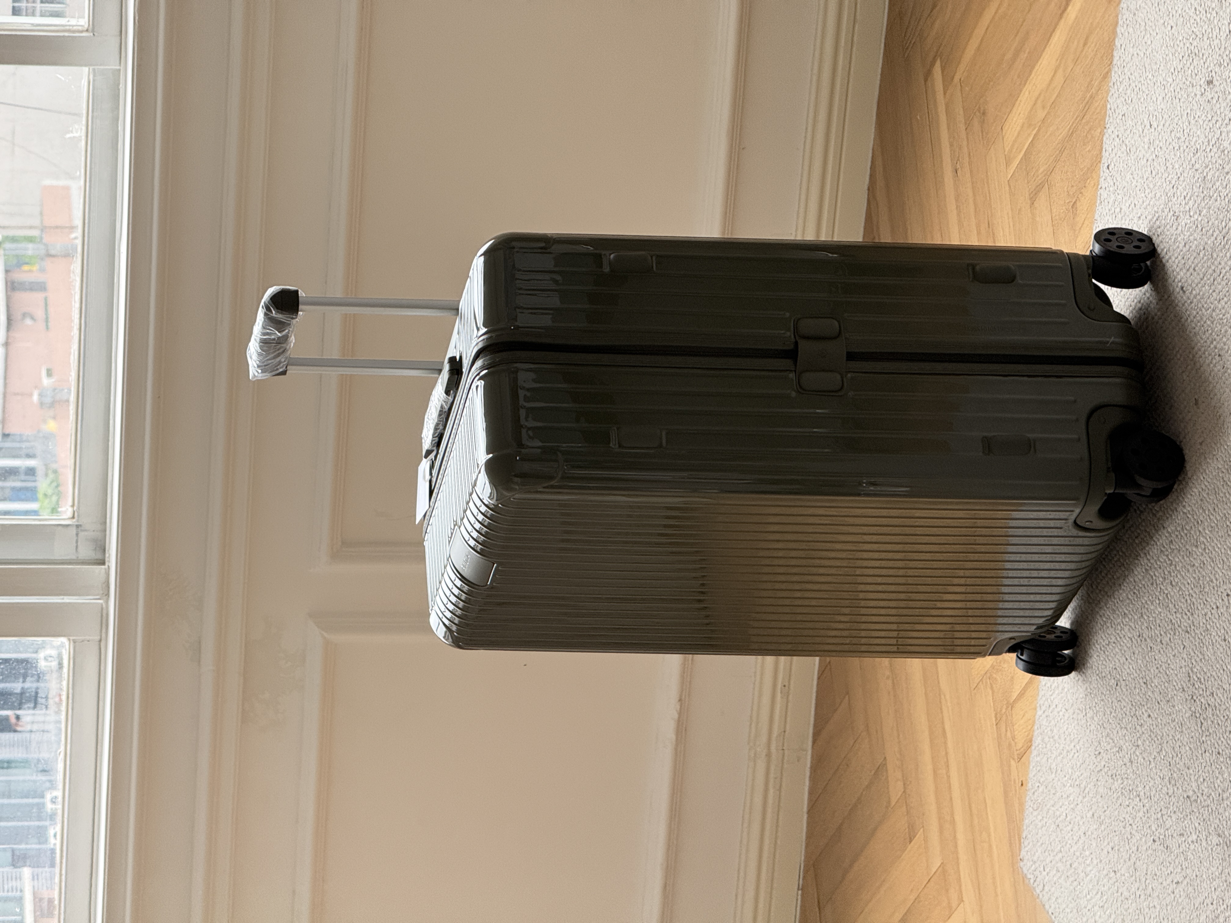 Rimowa Classic Vertical Gloss Aluminum 4-Wheel Check-in Luggage