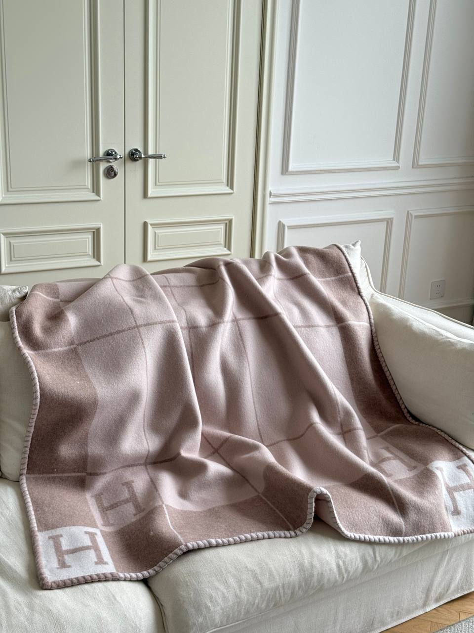 Hermès Avalon Blanket (H Check Wool-Cashmere Throw