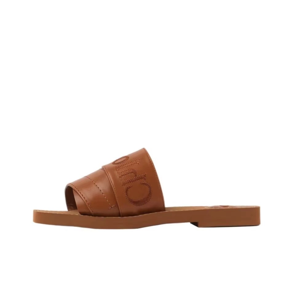 Chloe Leather Logo Embroidery Shoes Sandal