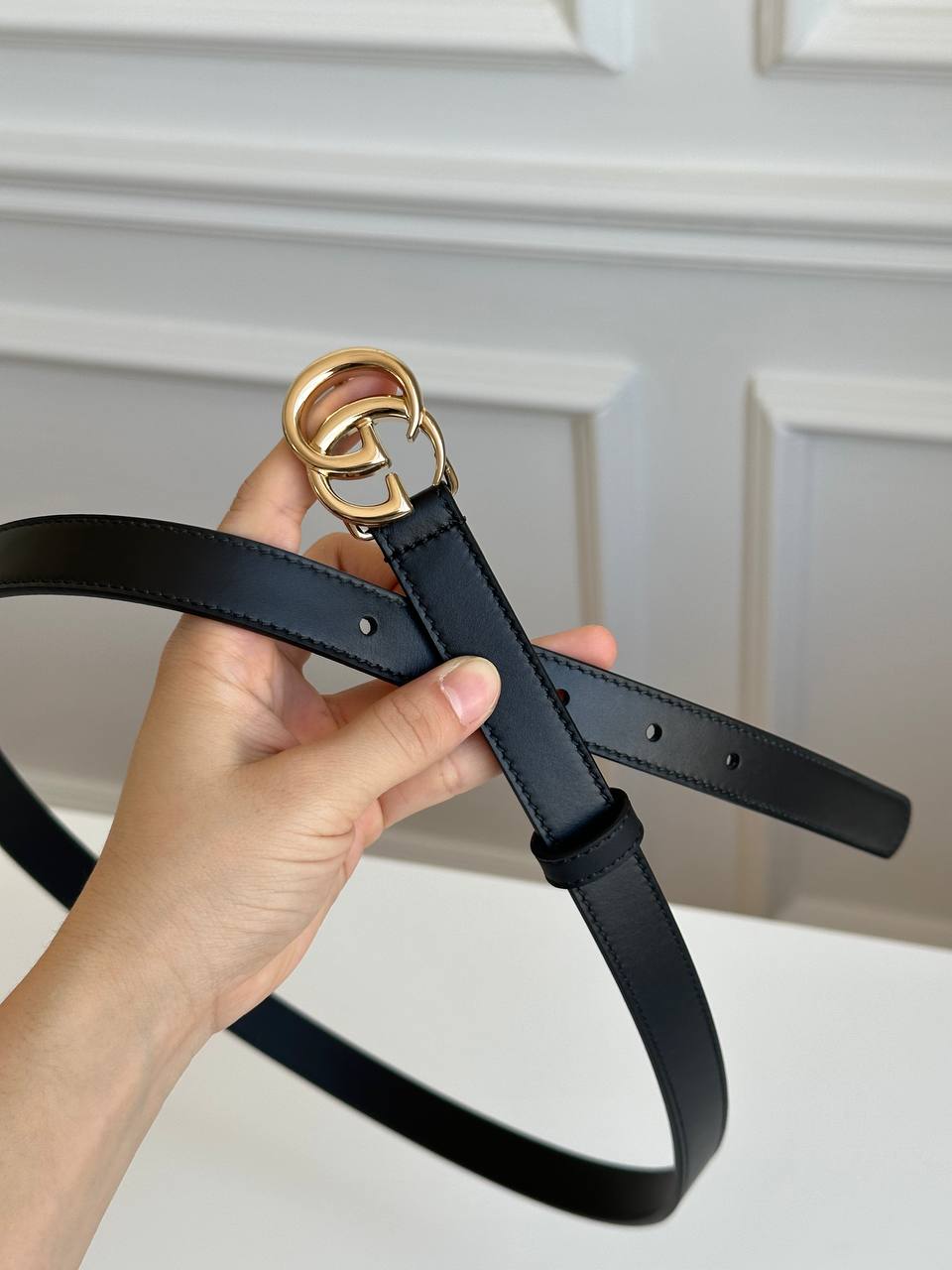 Gucci Black Smooth Leather Thin Belt With Light Gold Interlocking GG Buckle