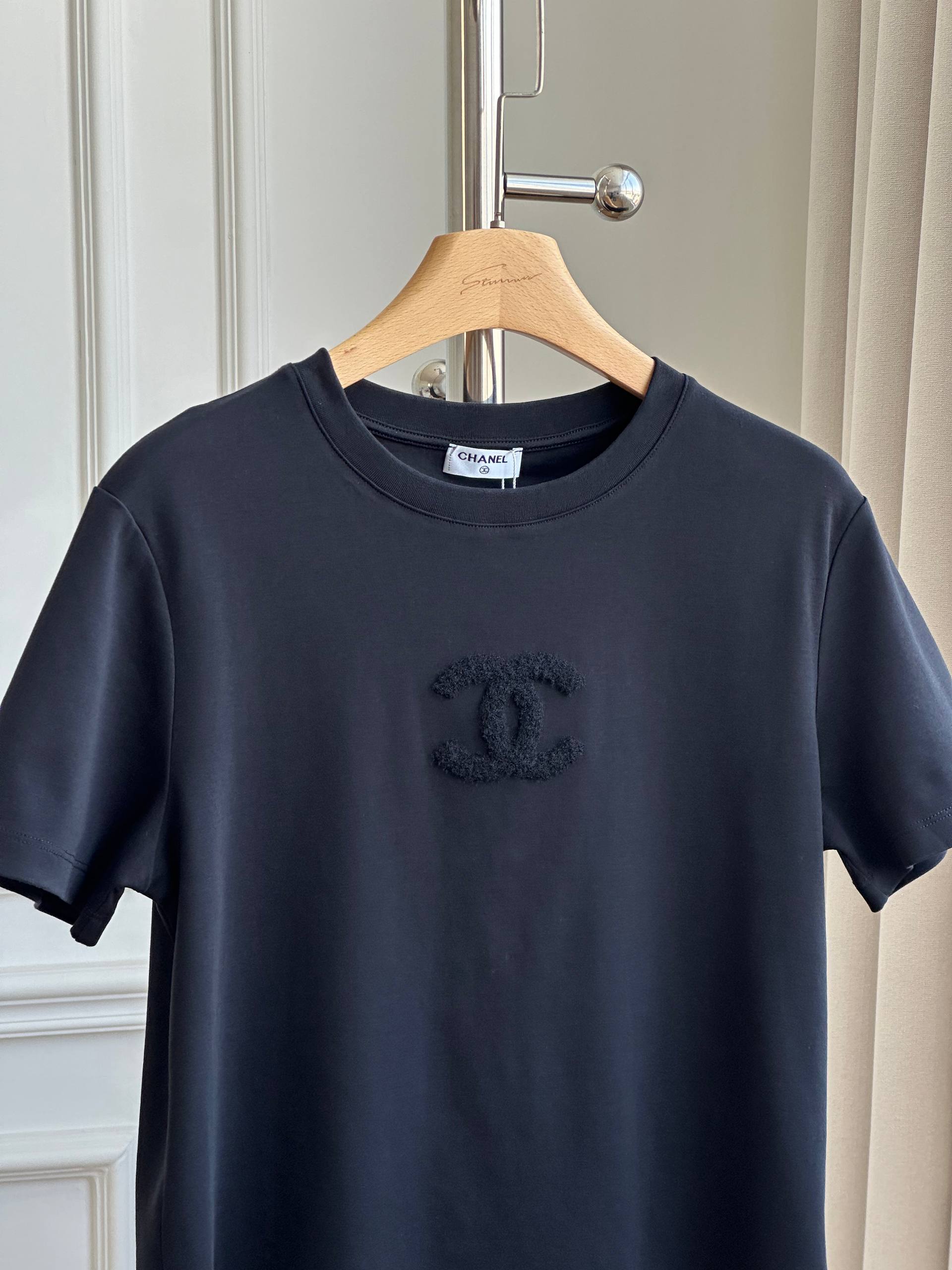 Chanel Interlocking CC Towel Embroidery Cotton T-Shirt
