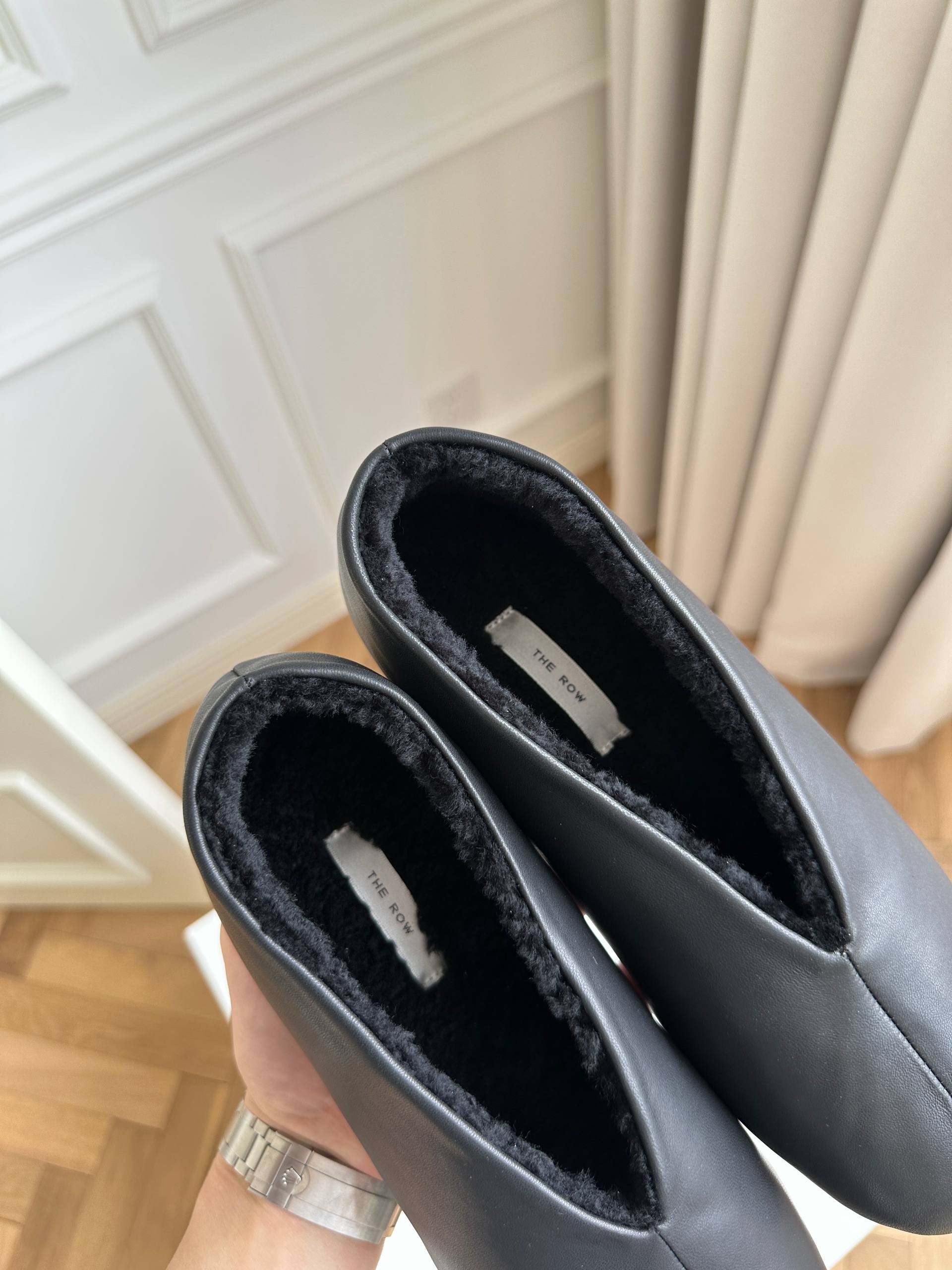 THE ROW Black Lambskin Shearling Lined V-Neck Slip-On Mules