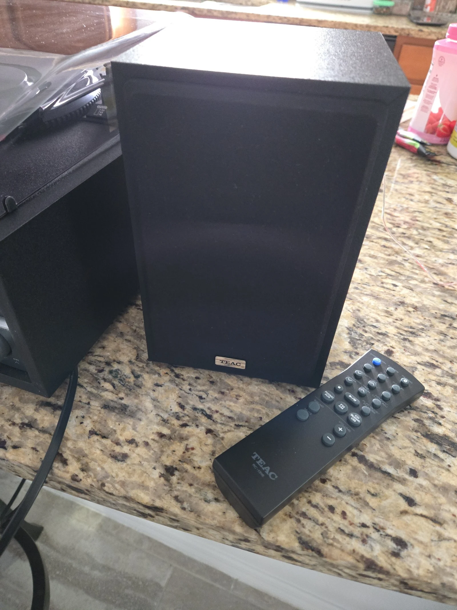 TEAC all in one system bluetooth,vinyl and CD LV84Q