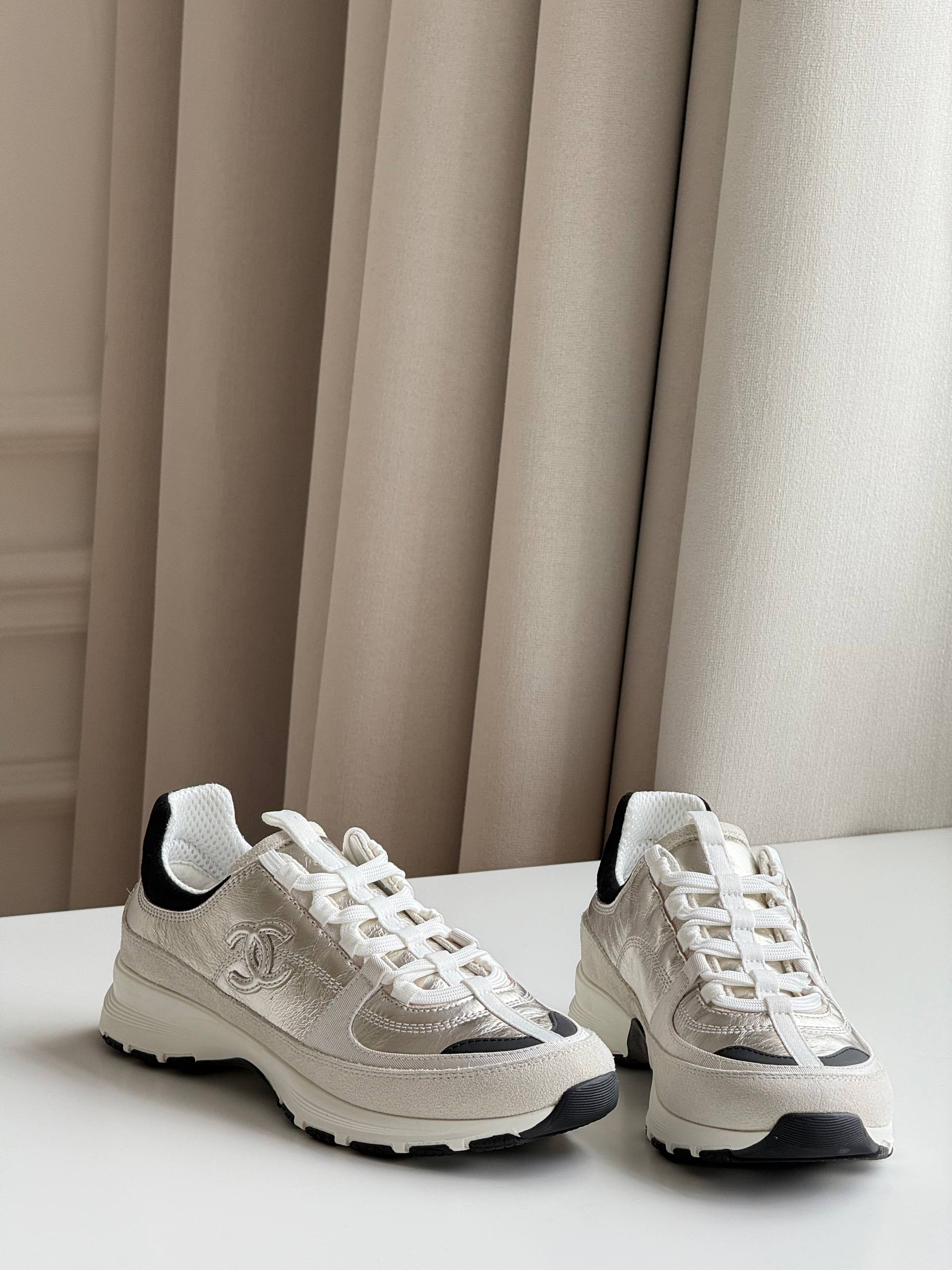 Chanel Metallic CC Logo Low-Top Sneakers