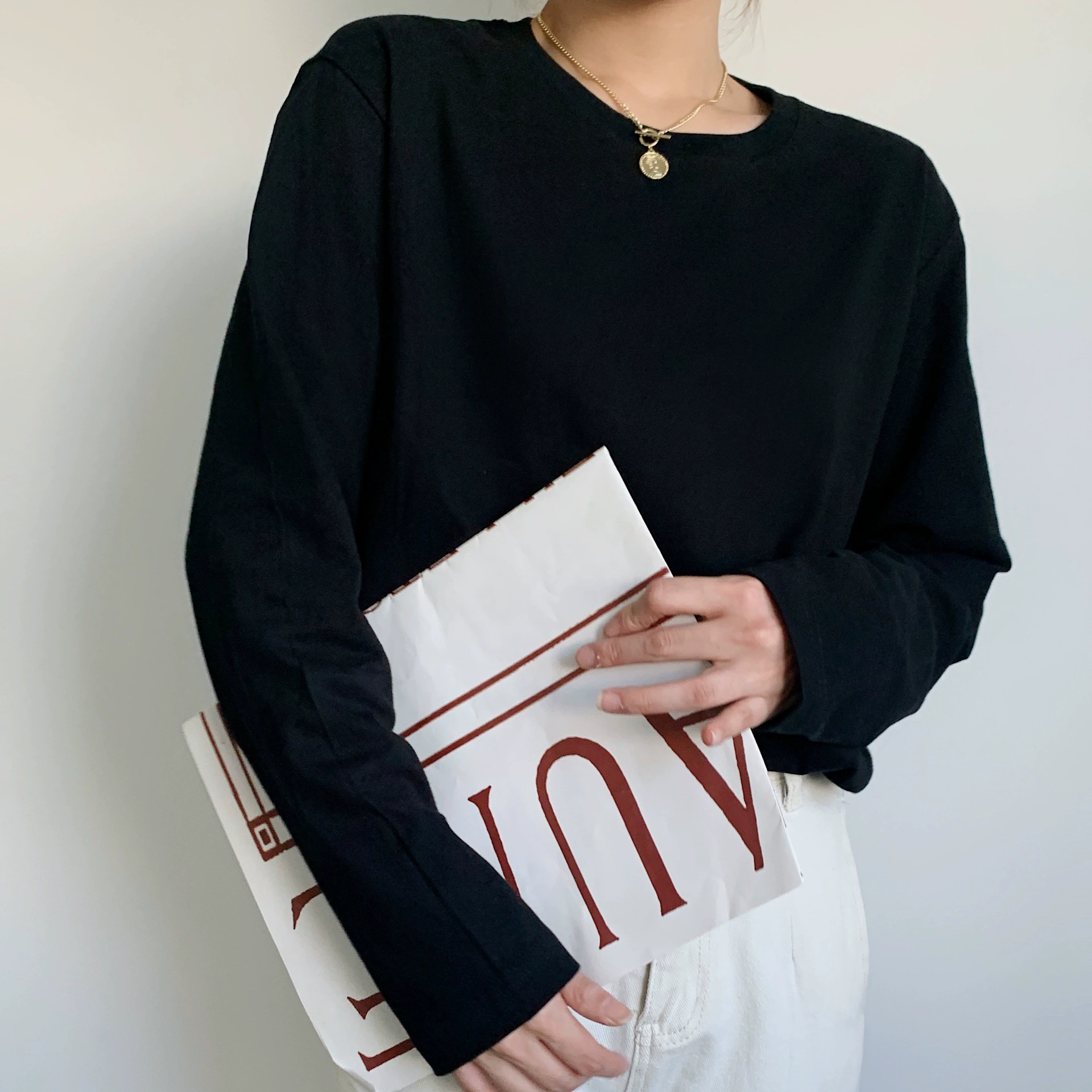 250g long-sleeved T-shirt for both men and women, black round neck