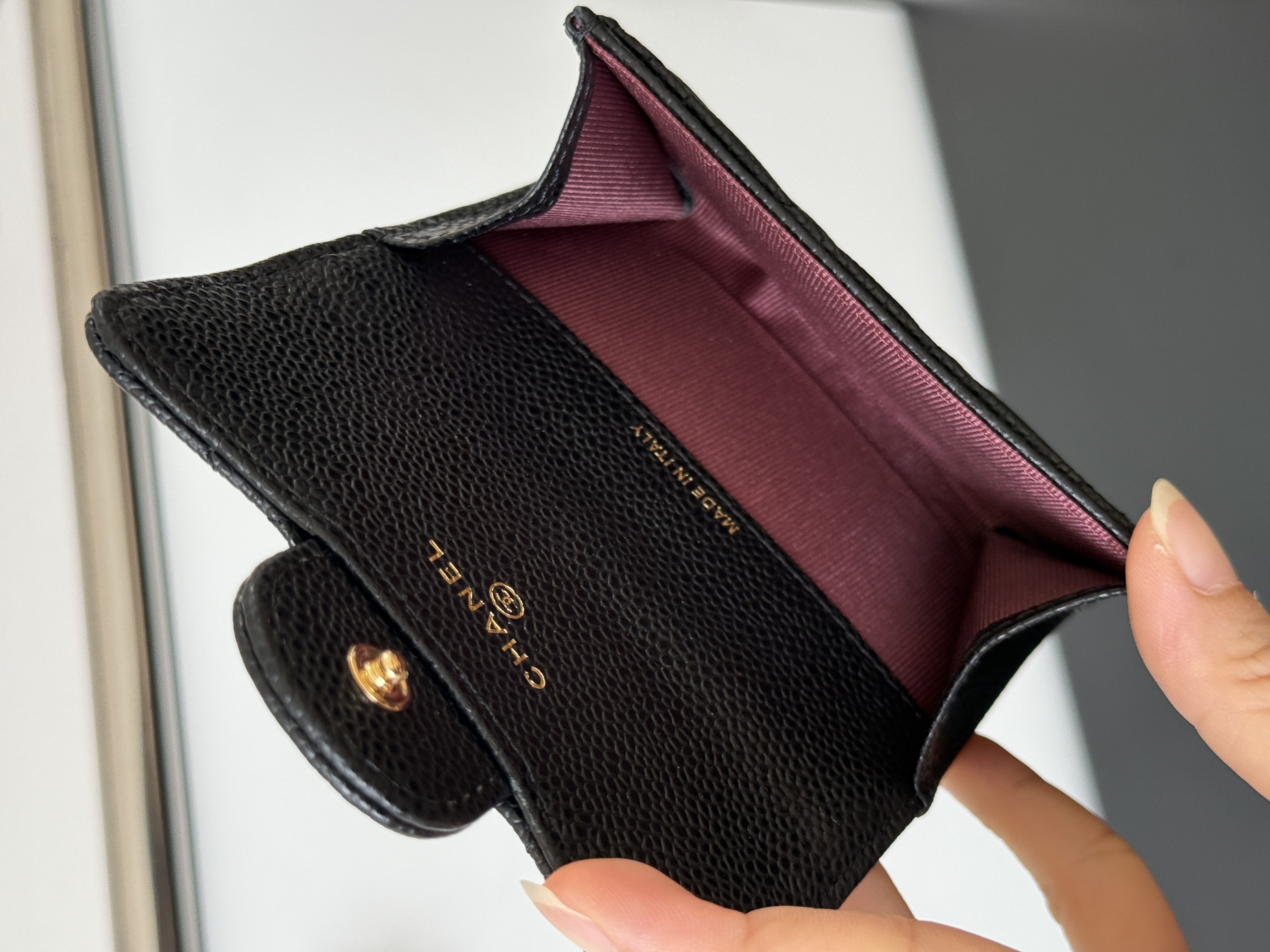 CHANEL Caviar Quilted Compact Flap Card Holder