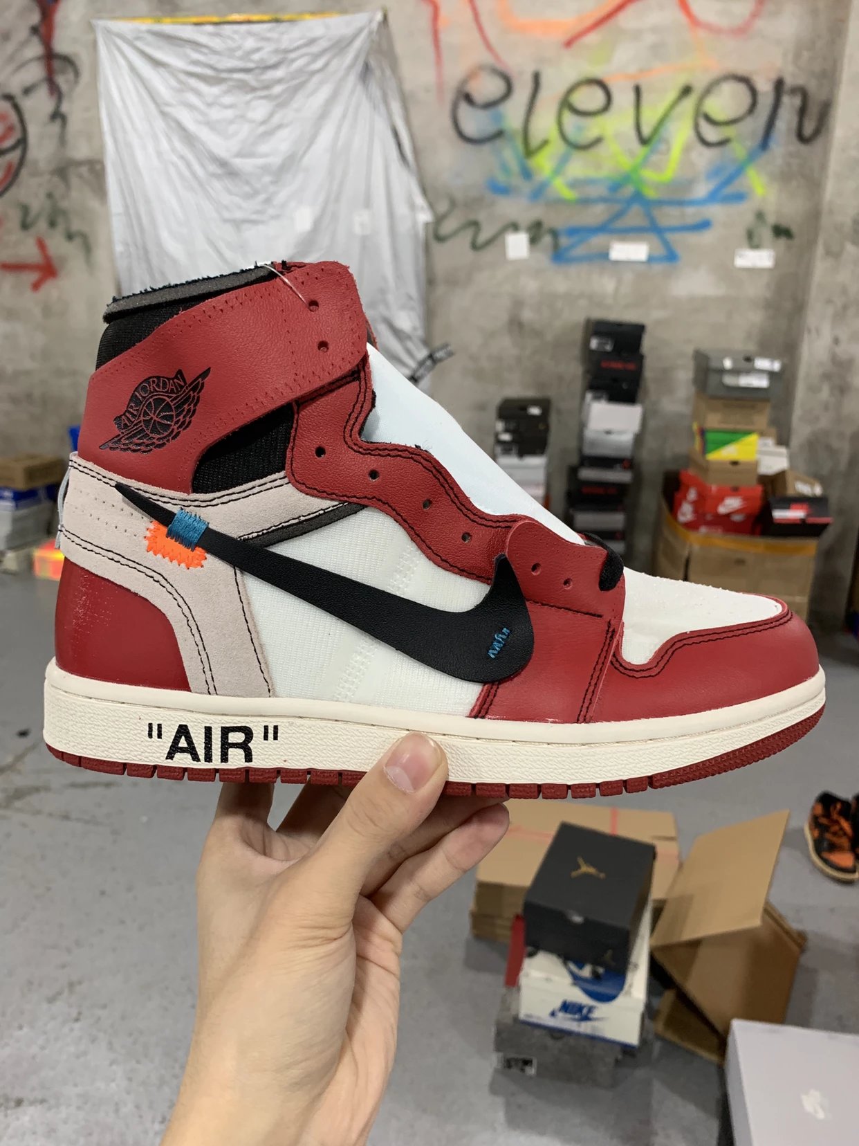 Air Jordan 1 Retro High Off White Chicago
