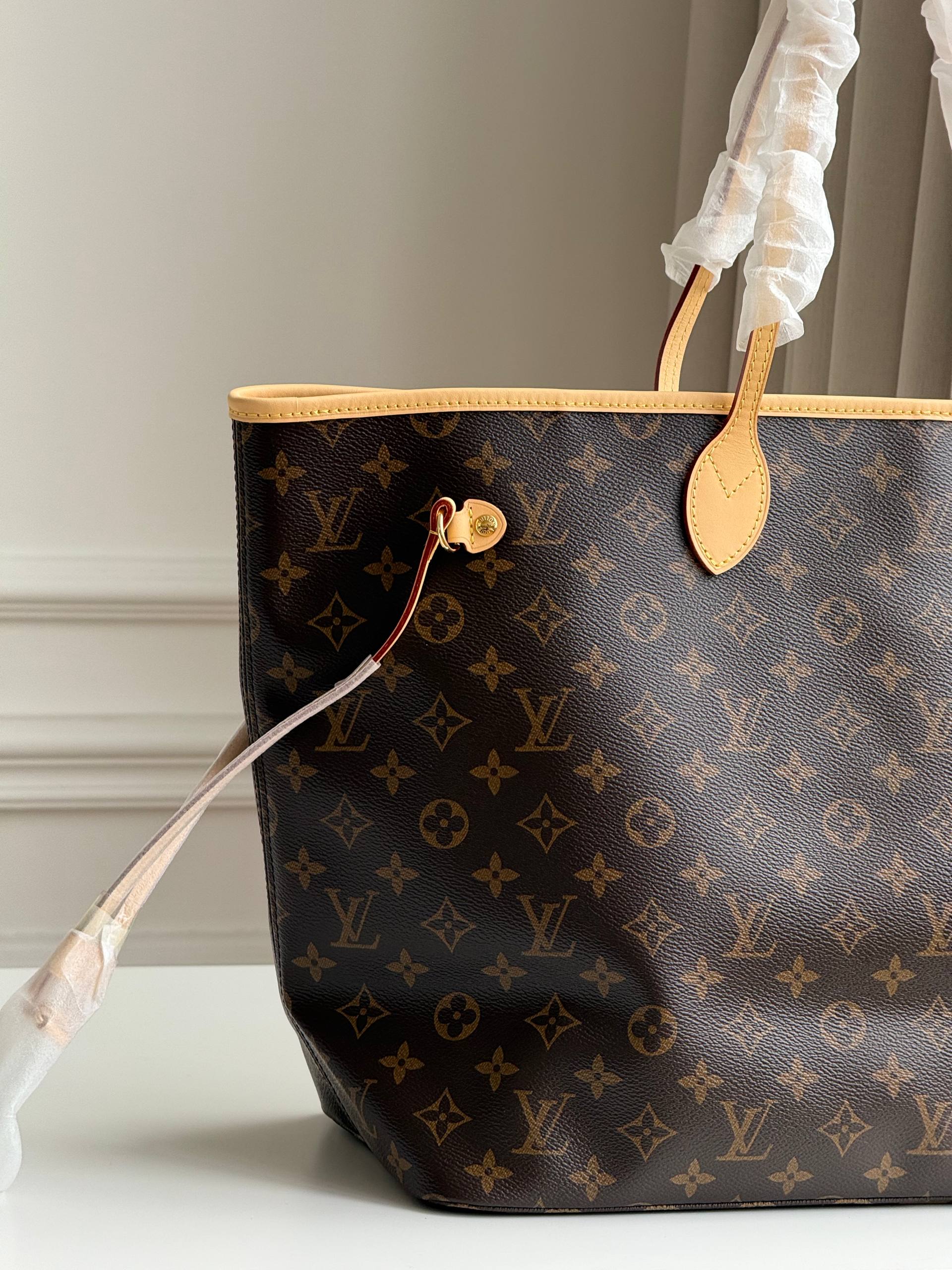 Louis Vuitton Neverfull MM