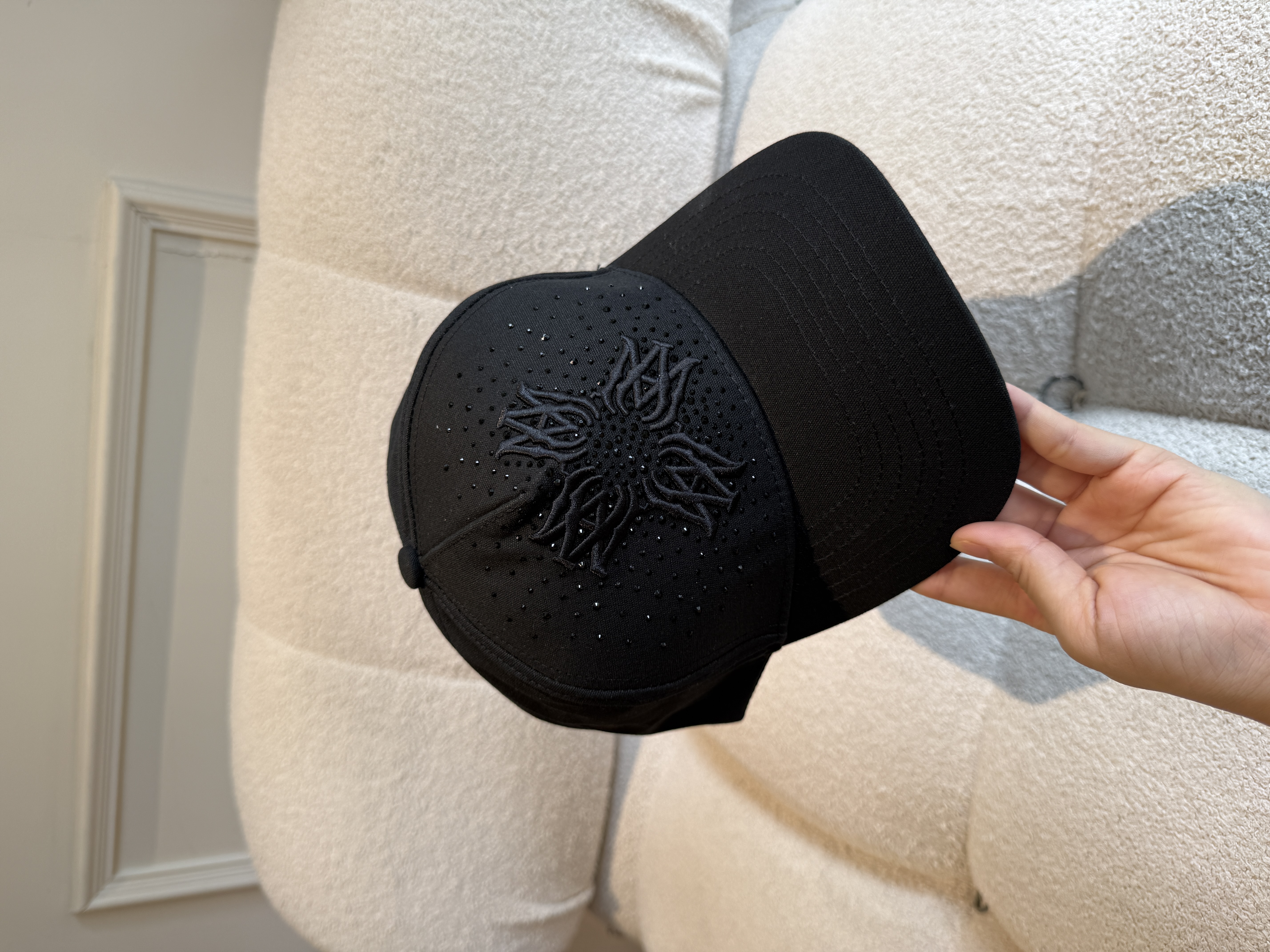 Hellstar OG Logo Trucker Hat / Snapback